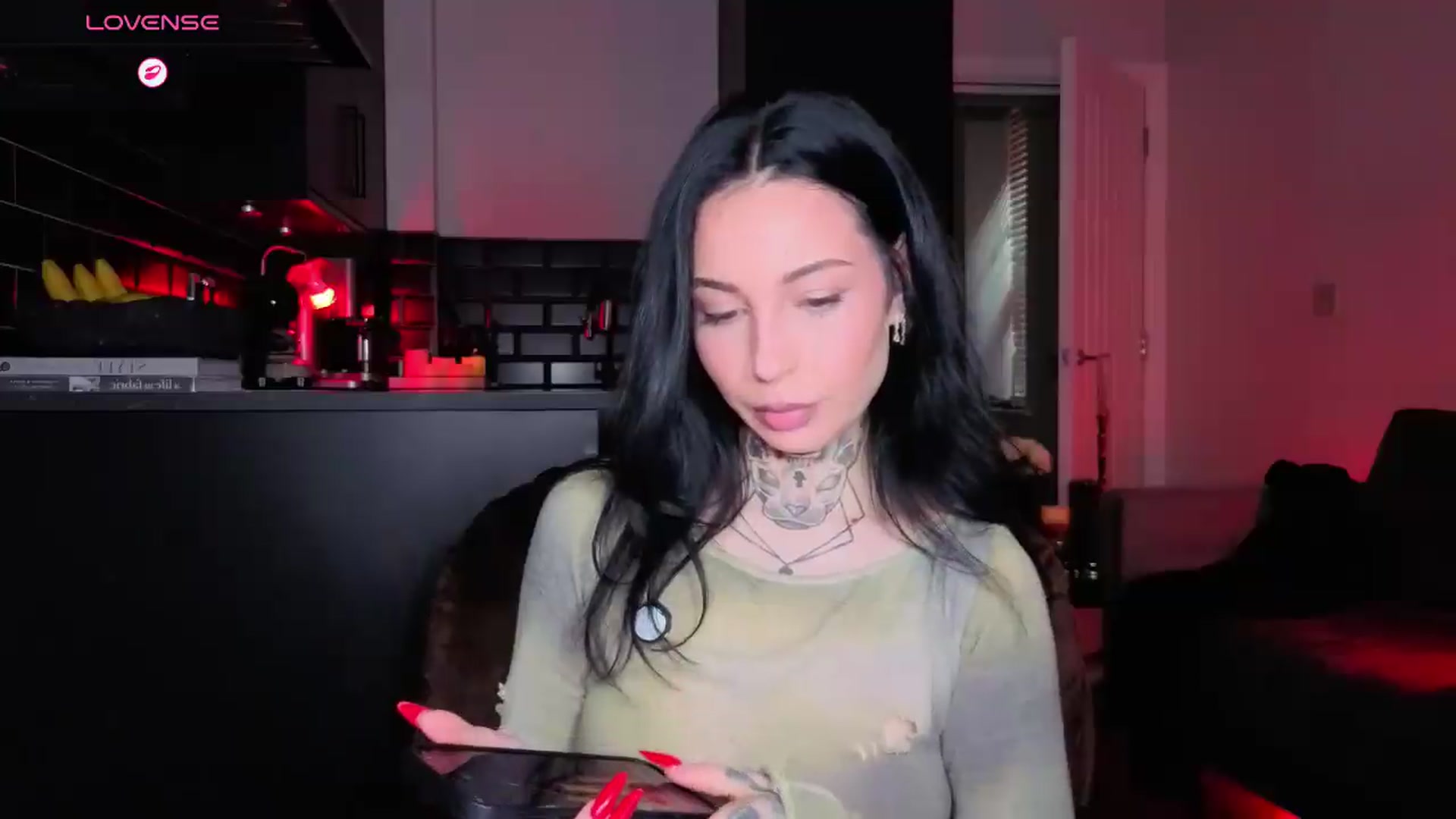 Gallery image thumbnail from Alice's myfreecams stream on, 09/11/2026, 10:04 image 3 of 20