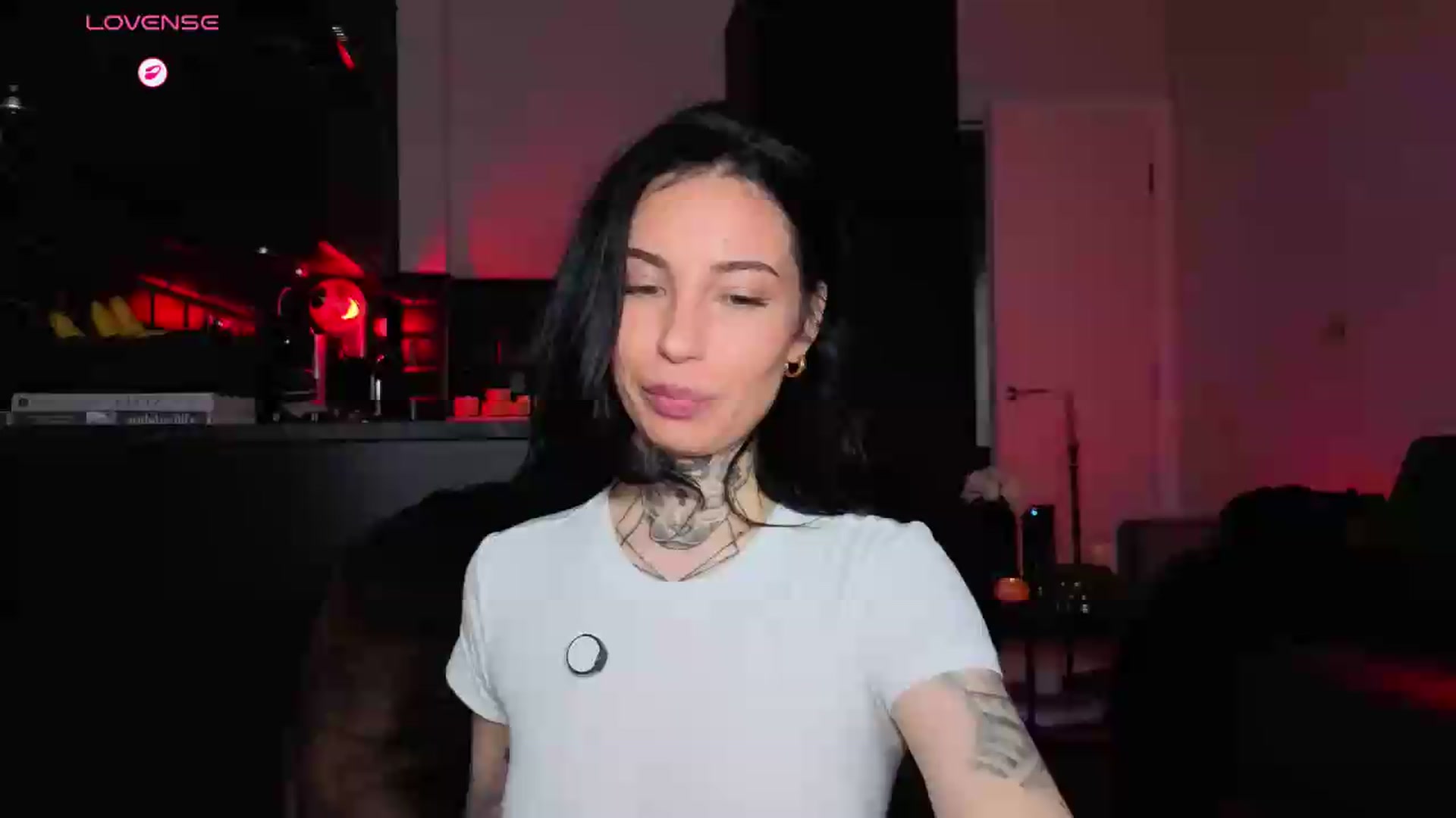 Gallery image thumbnail from Alice's myfreecams stream on, 09/12/2026, 09:52 image 1 of 20