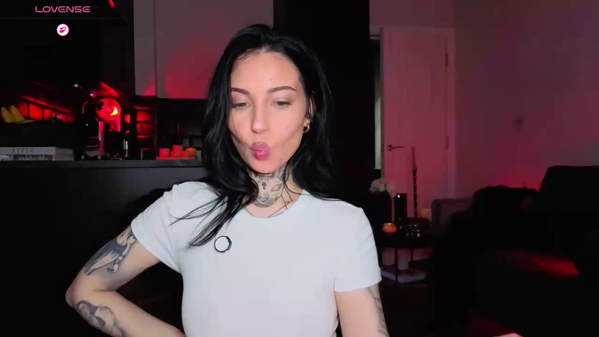 Gallery image thumbnail from Alice's myfreecams stream on, 09/12/2026, 09:52 image 11 of 20