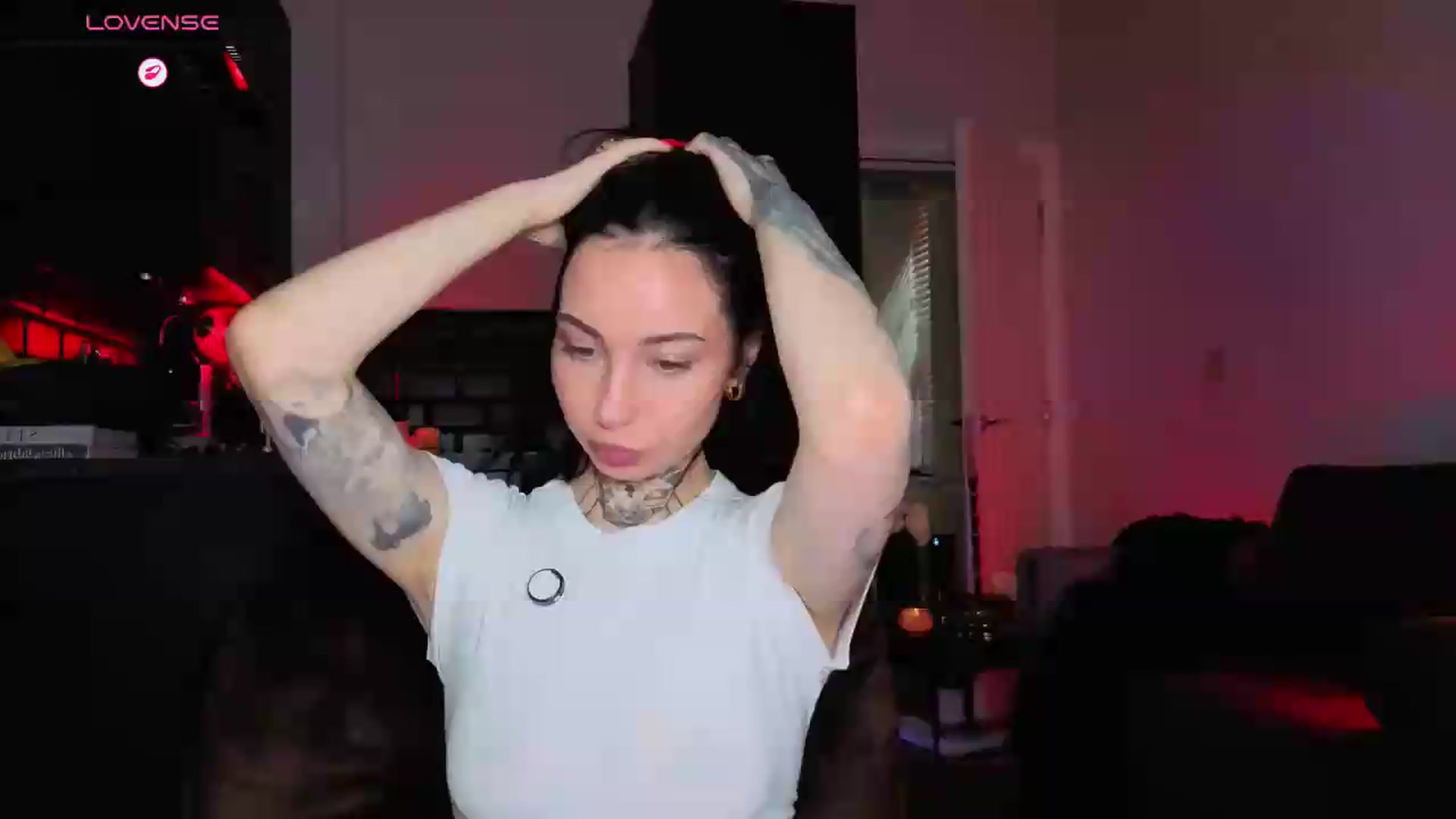 Gallery image thumbnail from Alice's myfreecams stream on, 09/12/2026, 12:06 image 1 of 20