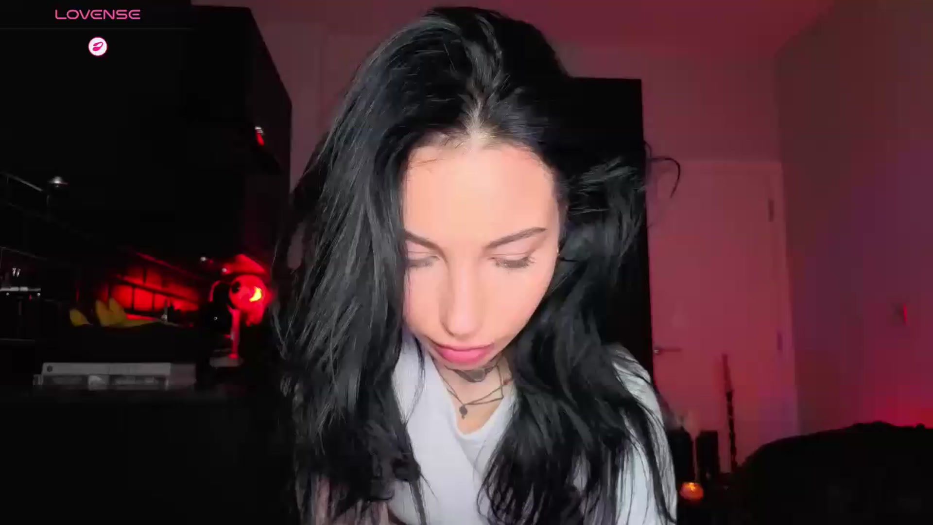 Gallery image thumbnail from Alice's myfreecams stream on, 09/12/2026, 12:06 image 19 of 20