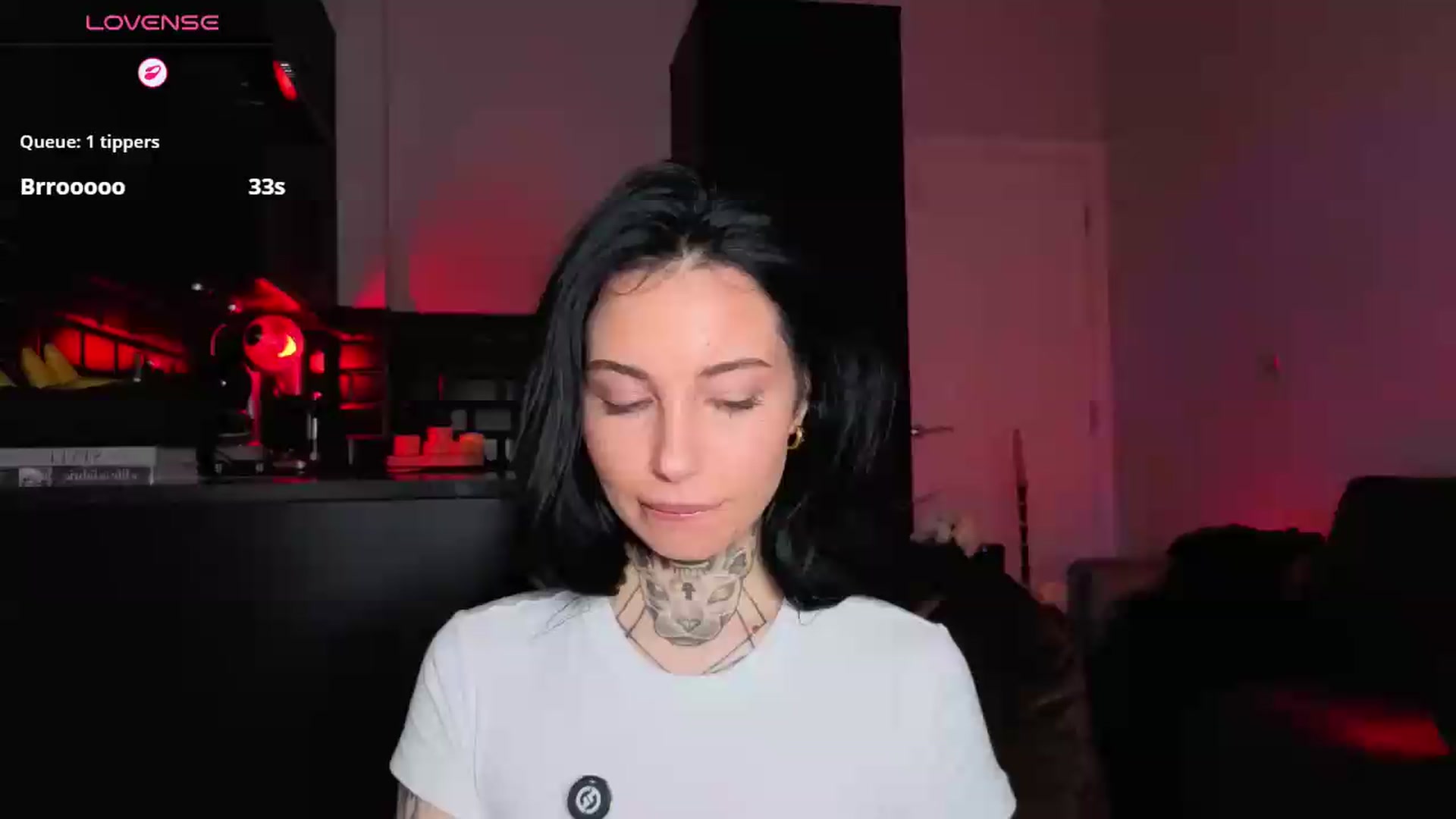 Gallery image thumbnail from Alice's myfreecams stream on, 09/12/2026, 12:51 image 11 of 20