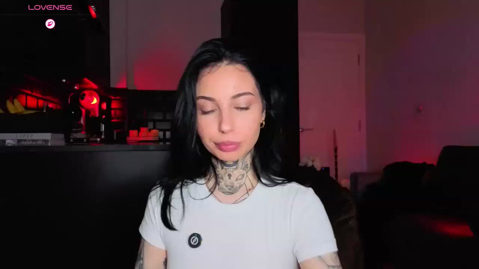 Gallery image thumbnail from Alice's myfreecams stream on, 09/12/2026, 12:51 image 4 of 20