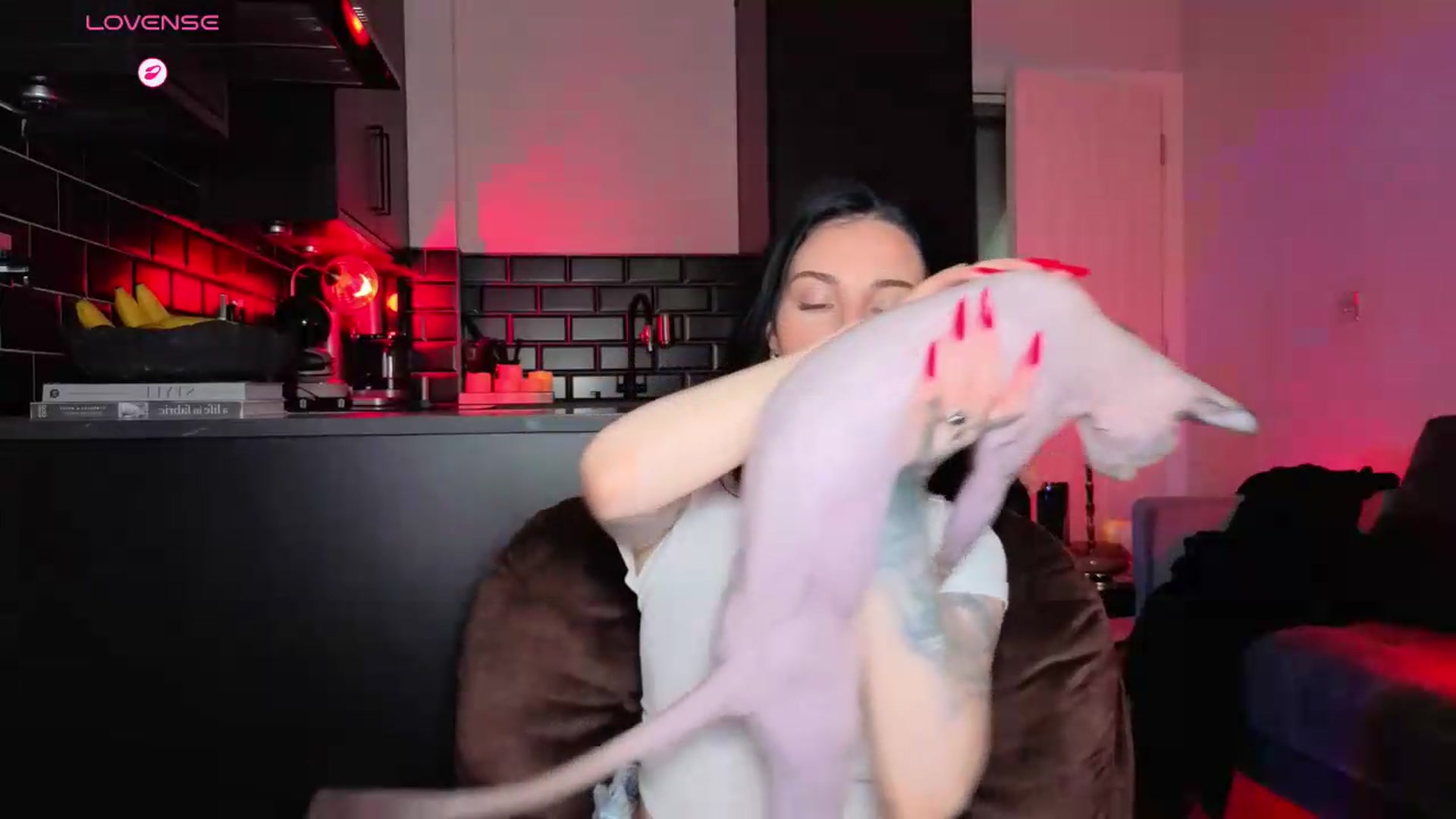 Gallery image thumbnail from Alice's myfreecams stream on, 09/12/2026, 15:00 image 2 of 20