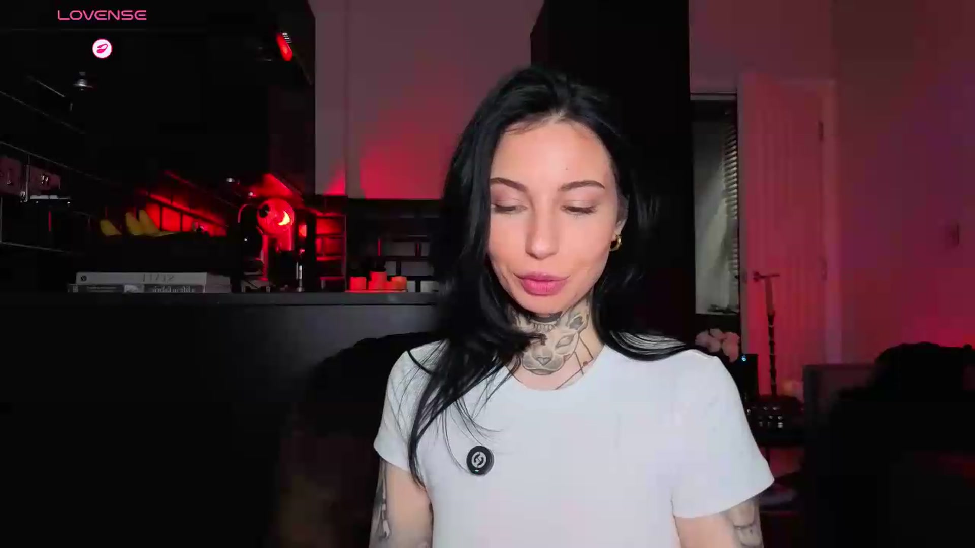 Gallery image thumbnail from Alice's myfreecams stream on, 09/12/2026, 15:00 image 17 of 20