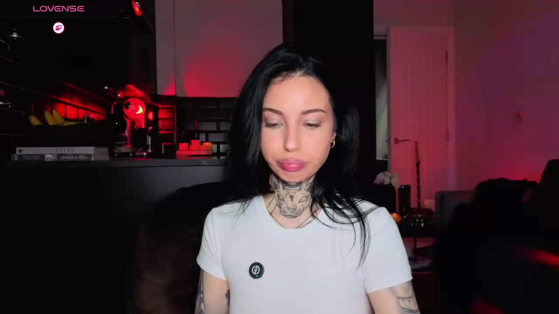 Gallery image thumbnail from Alice's myfreecams stream on, 09/12/2026, 15:00 image 3 of 20