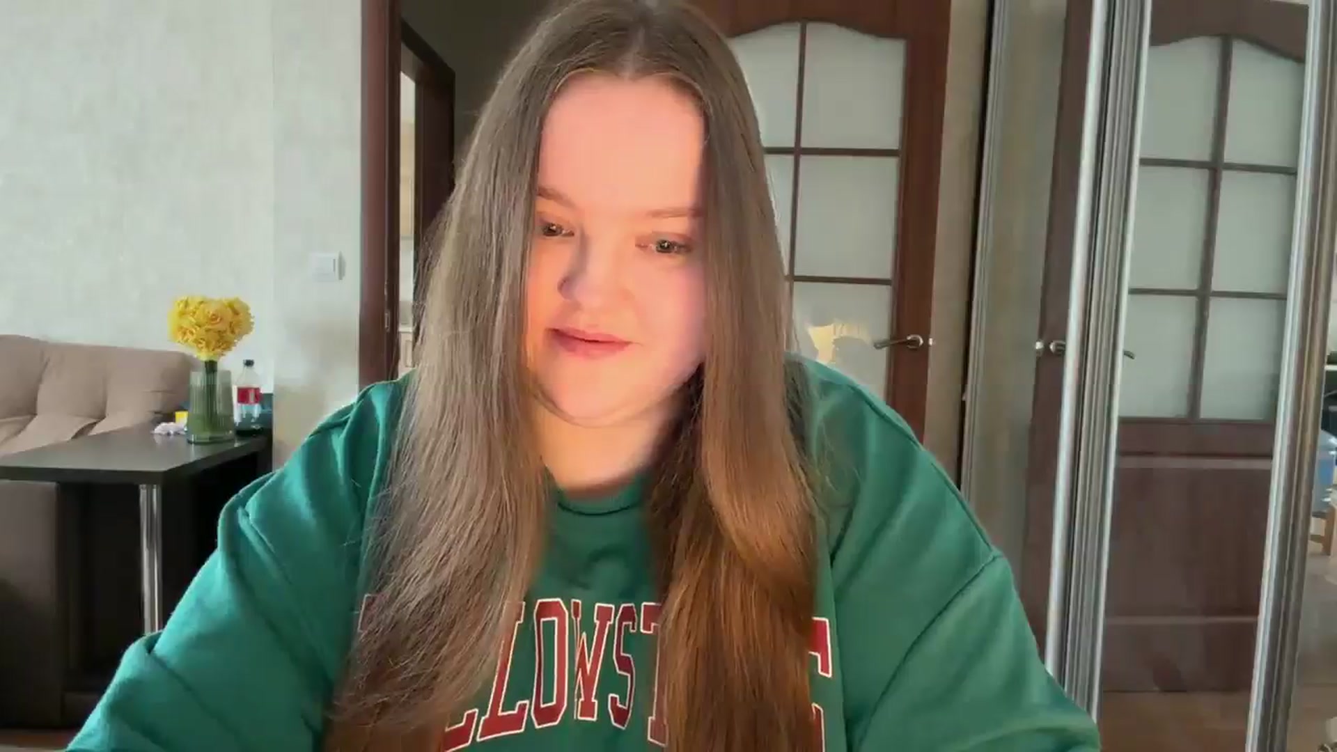 Gallery image thumbnail from Alice898's myfreecams stream on, 04/30/2026, 14:30 image 16 of 20