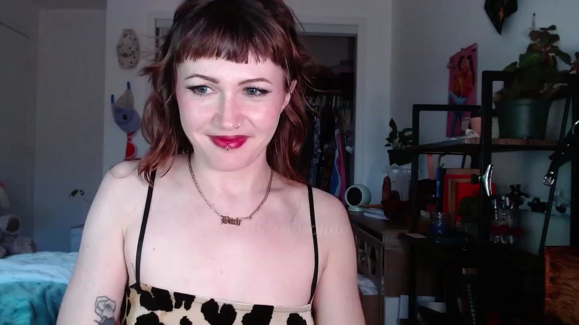 Gallery image thumbnail from AliceBdayBabe's myfreecams stream on, 01/04/2023, 23:17 image 9 of 20