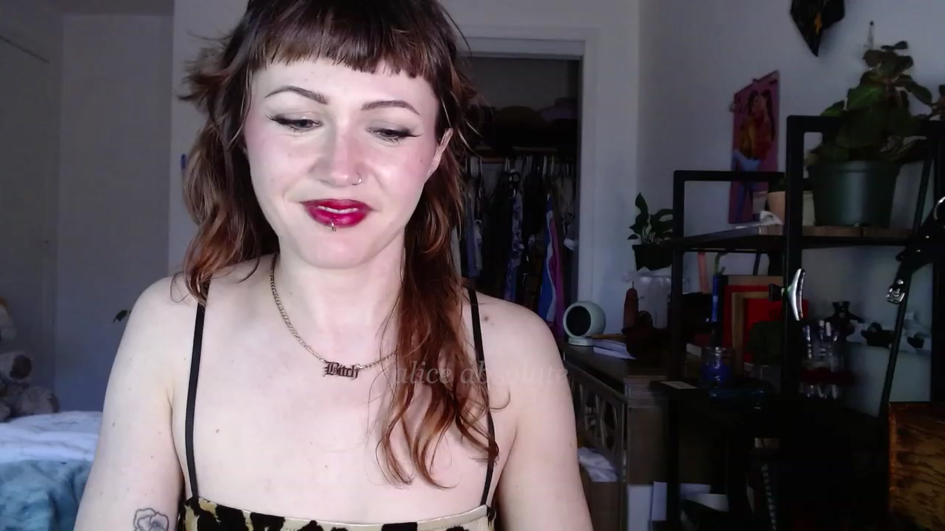 Gallery image thumbnail from AliceBdayBabe's myfreecams stream on, 01/04/2023, 23:17 image 10 of 20