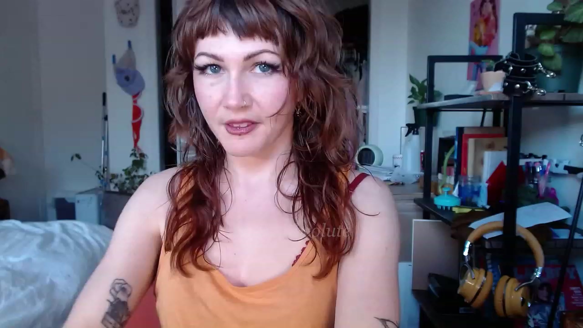 Gallery image thumbnail from AliceBdayBabe's myfreecams stream on, 01/17/2023, 19:41 image 7 of 20