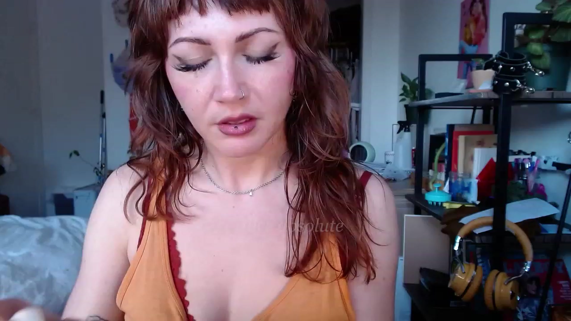 Gallery image thumbnail from AliceBdayBabe's myfreecams stream on, 01/17/2023, 19:41 image 14 of 20