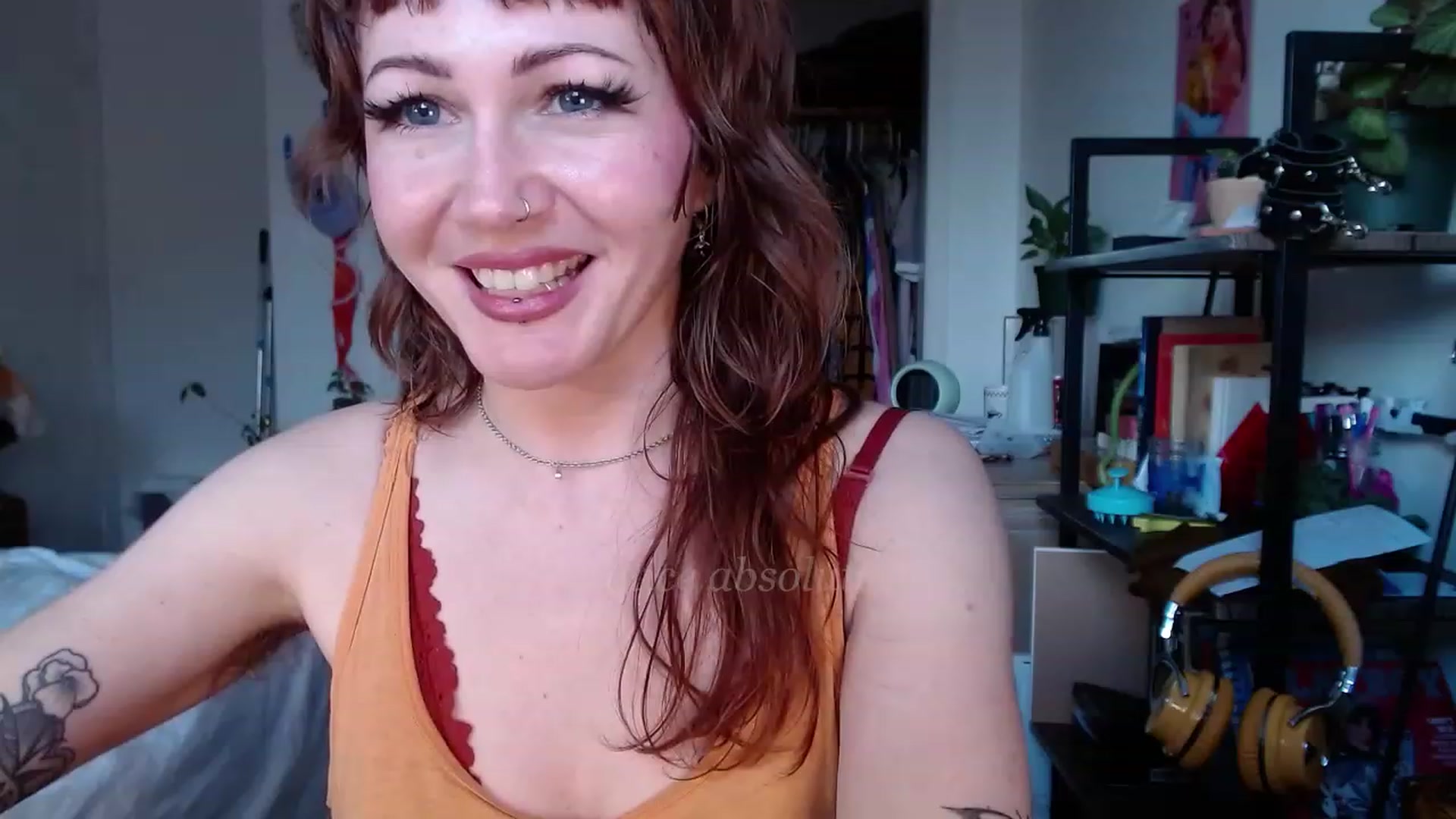 Gallery image thumbnail from AliceBdayBabe's myfreecams stream on, 01/17/2023, 19:41 image 20 of 20