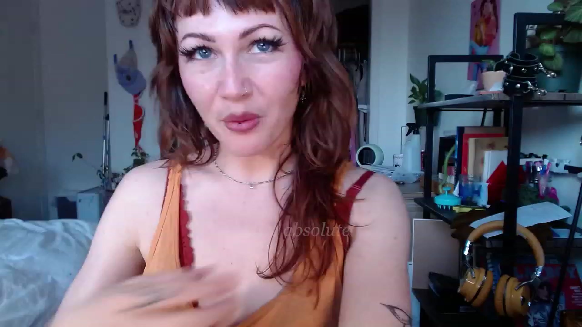 Gallery image thumbnail from AliceBdayBabe's myfreecams stream on, 01/17/2023, 19:41 image 16 of 20