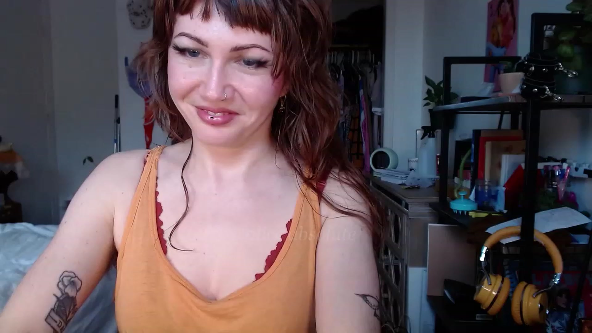 Gallery image thumbnail from AliceBdayBabe's myfreecams stream on, 01/17/2023, 20:22 image 14 of 20