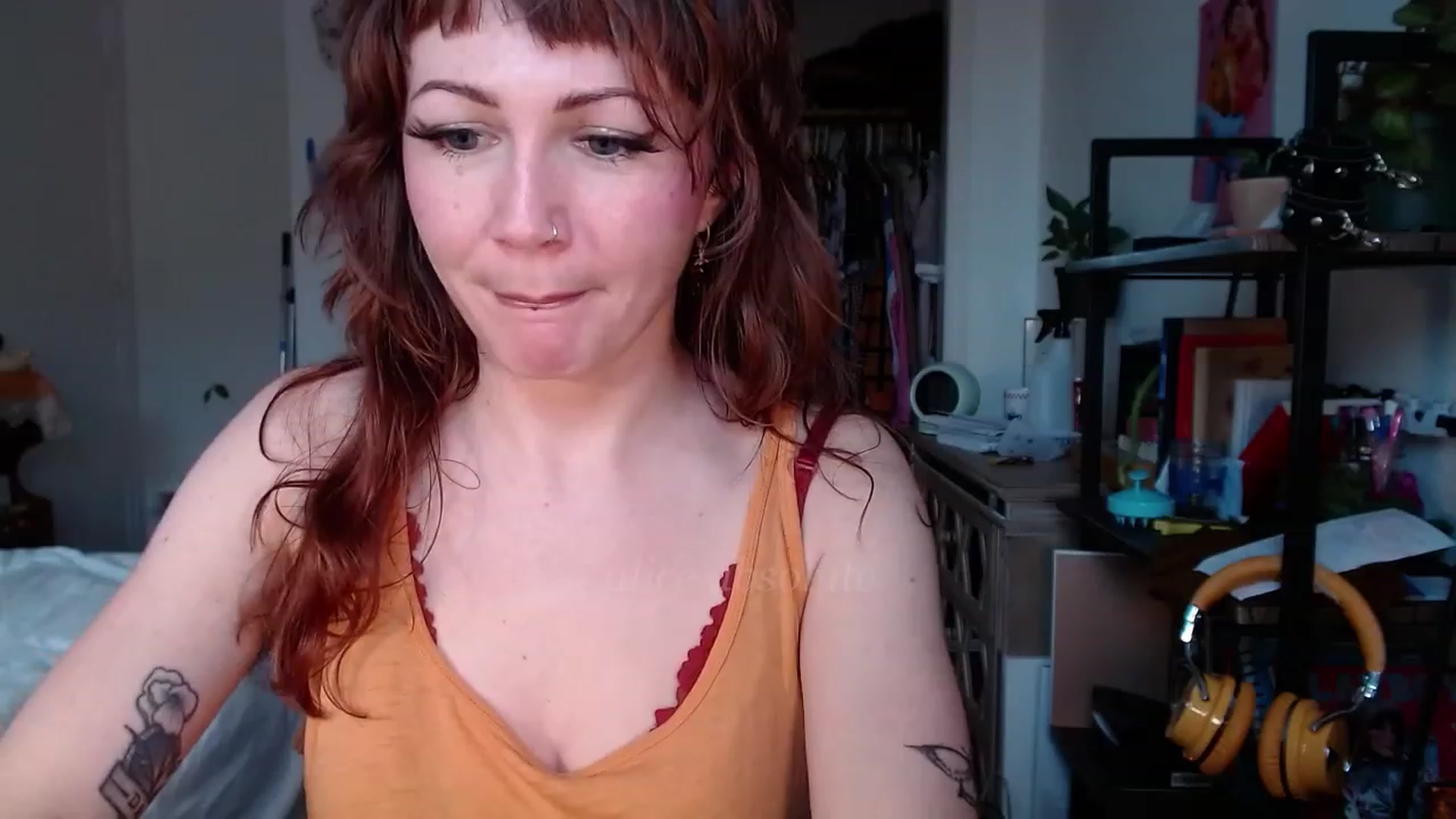 Gallery image thumbnail from AliceBdayBabe's myfreecams stream on, 01/17/2023, 20:22 image 18 of 20
