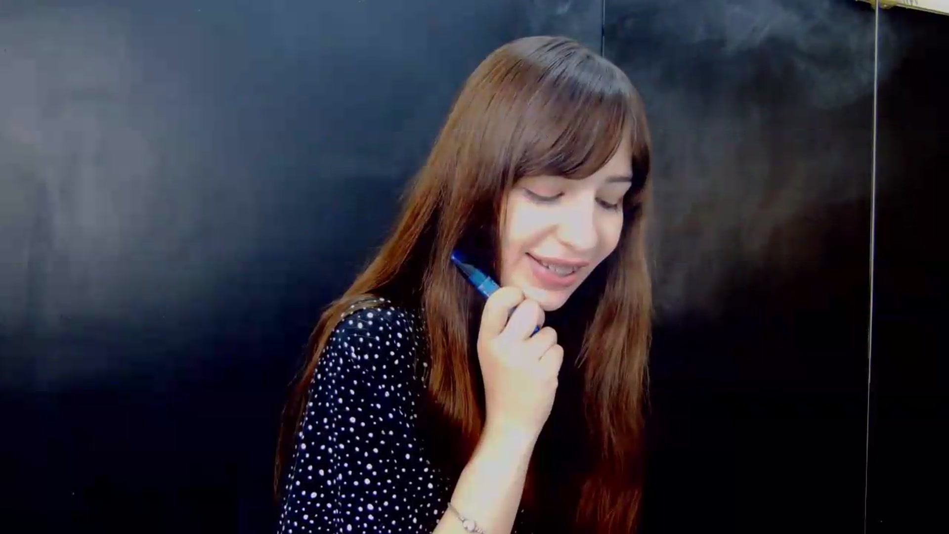 Gallery image thumbnail from AliceBlue's myfreecams stream on, 05/27/2026, 14:32 image 3 of 20