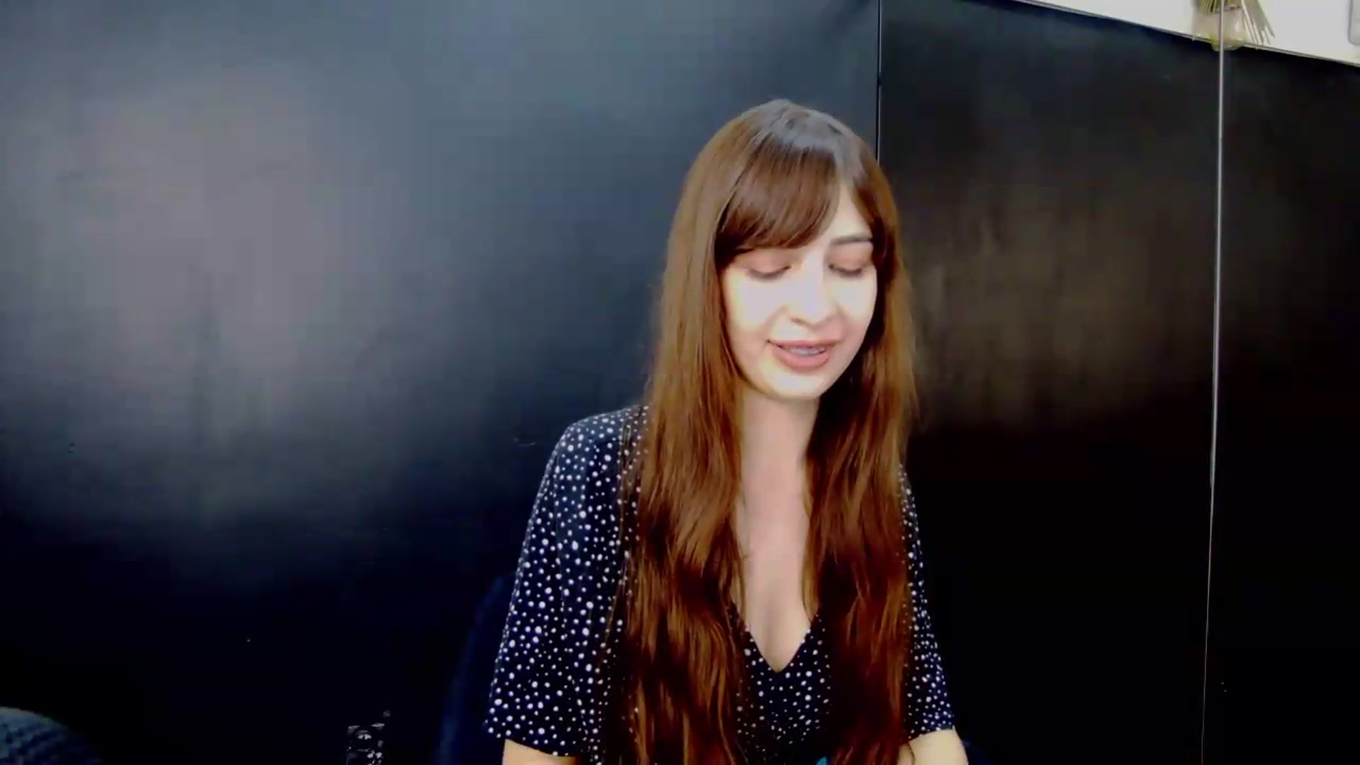 Gallery image thumbnail from AliceBlue's myfreecams stream on, 05/27/2026, 18:07 image 17 of 20