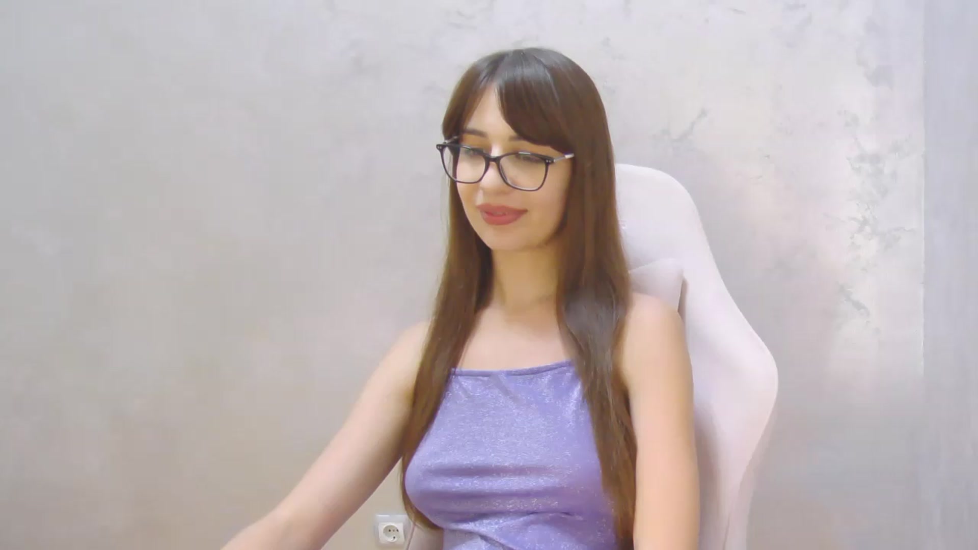 Gallery image thumbnail from AliceBlue's myfreecams stream on, 06/13/2026, 01:56 image 18 of 20