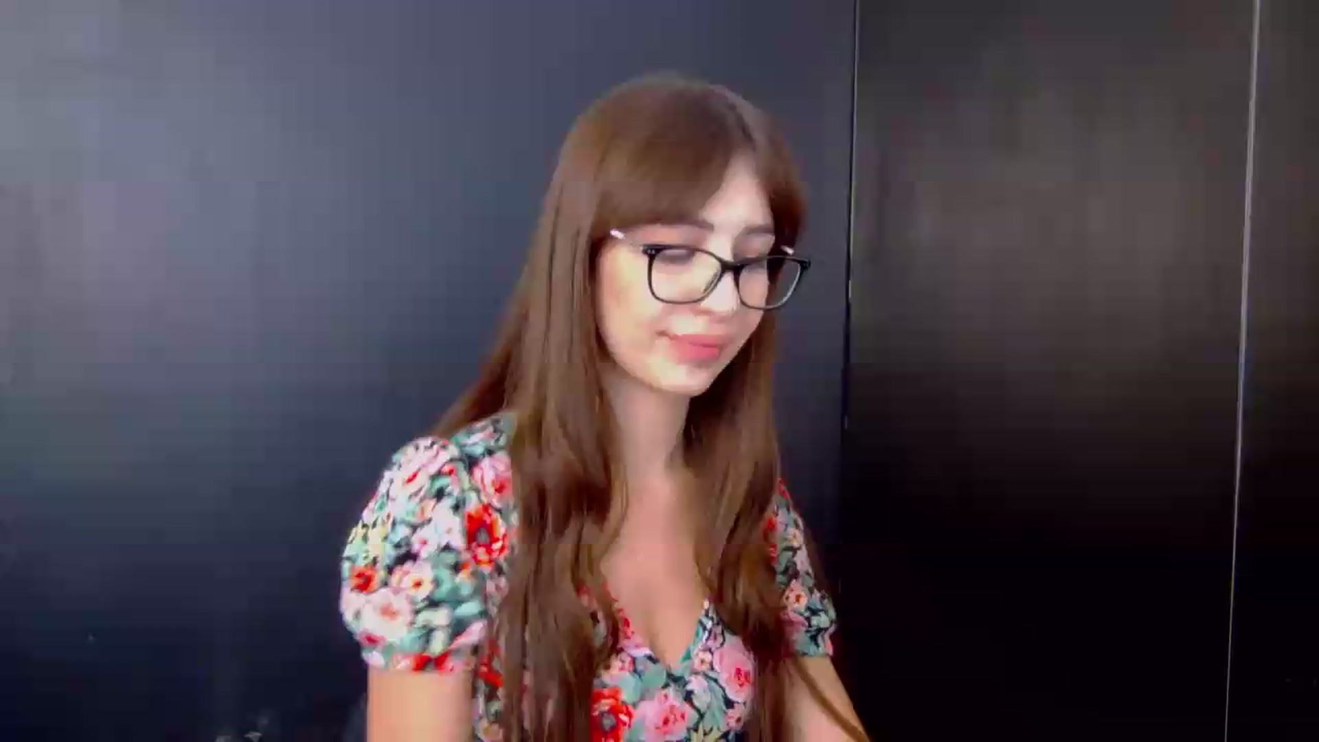 Gallery image thumbnail from AliceBlue's myfreecams stream on, 06/18/2026, 19:24 image 1 of 20