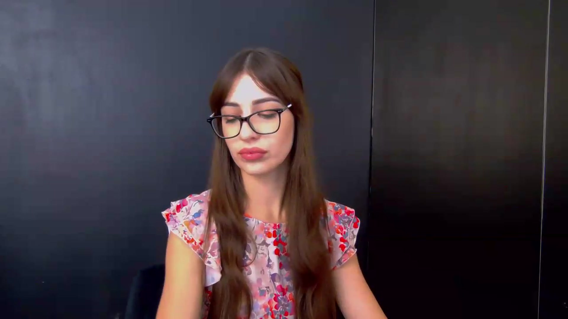 Gallery image thumbnail from AliceBlue's myfreecams stream on, 06/19/2026, 12:37 image 12 of 20