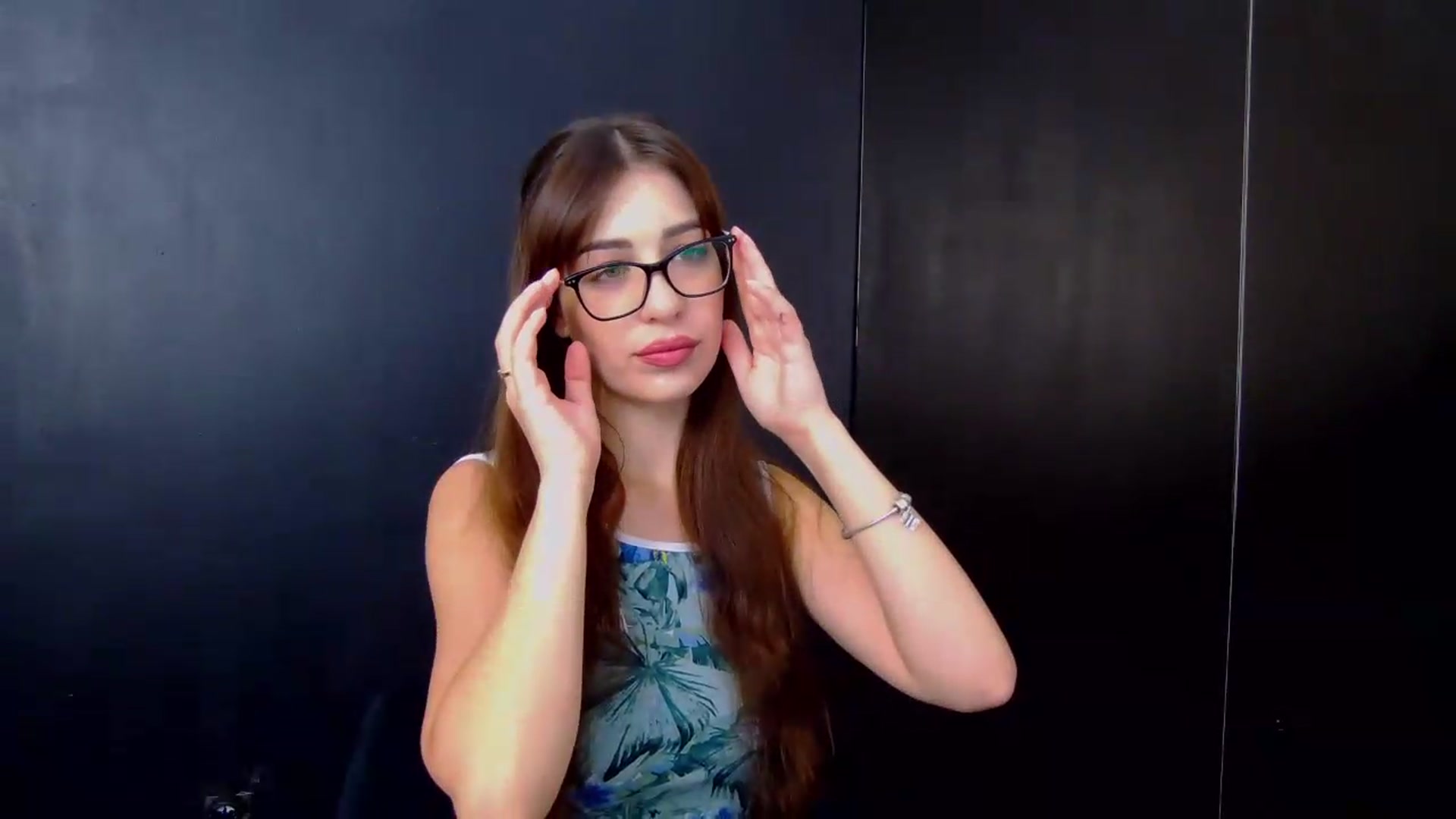 Gallery image thumbnail from AliceBlue's myfreecams stream on, 06/21/2026, 12:32 image 11 of 20