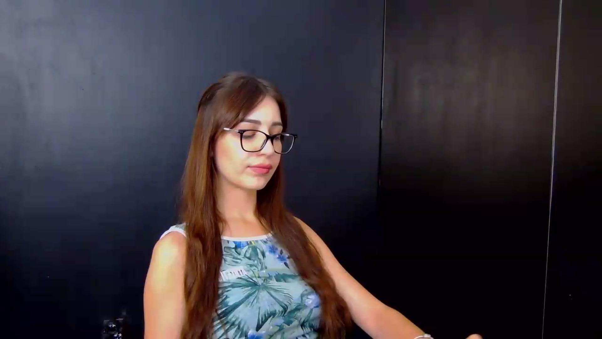 Gallery image thumbnail from AliceBlue's myfreecams stream on, 06/21/2026, 16:49 image 19 of 20