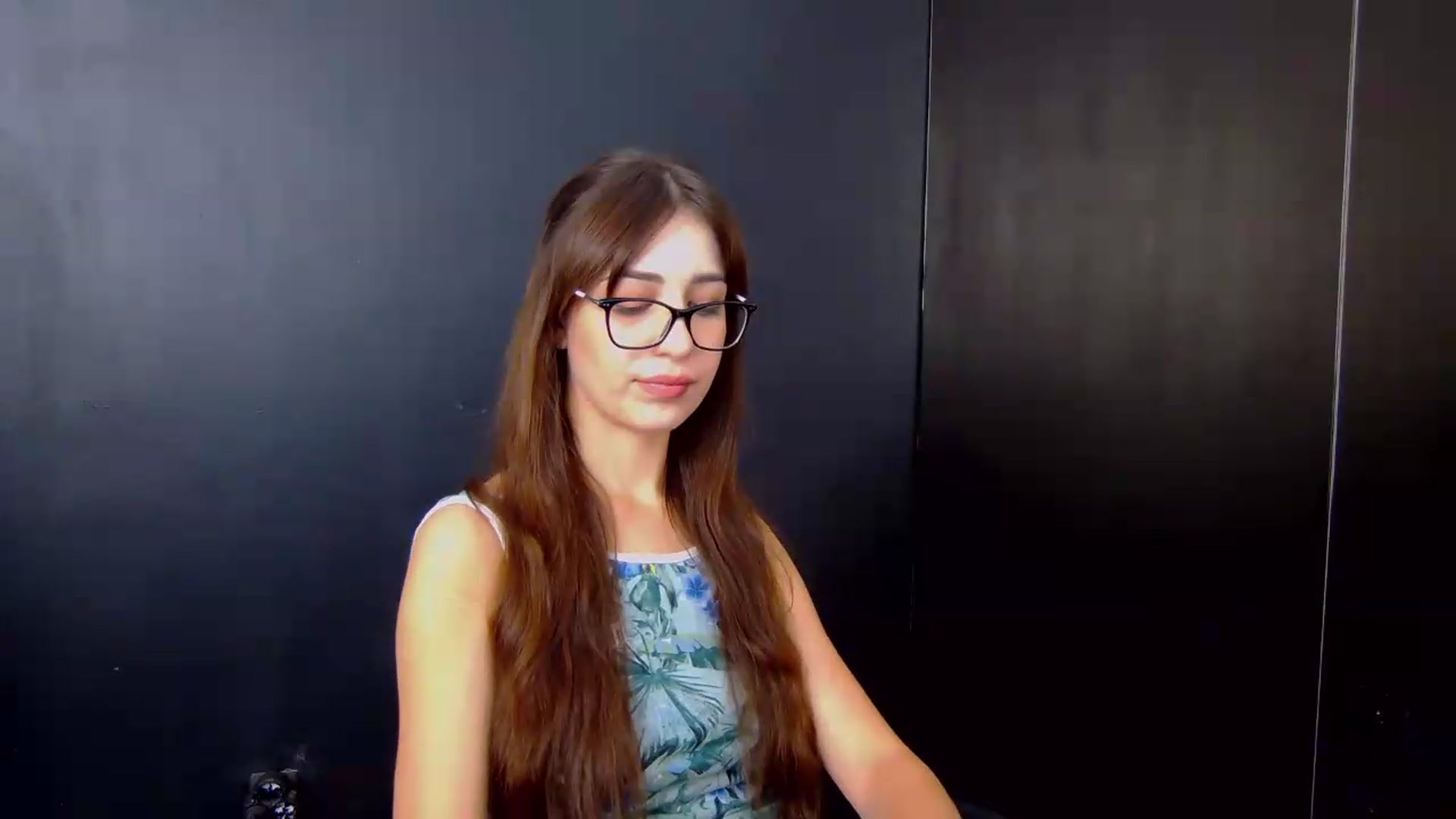 Gallery image thumbnail from AliceBlue's myfreecams stream on, 06/21/2026, 16:49 image 16 of 20