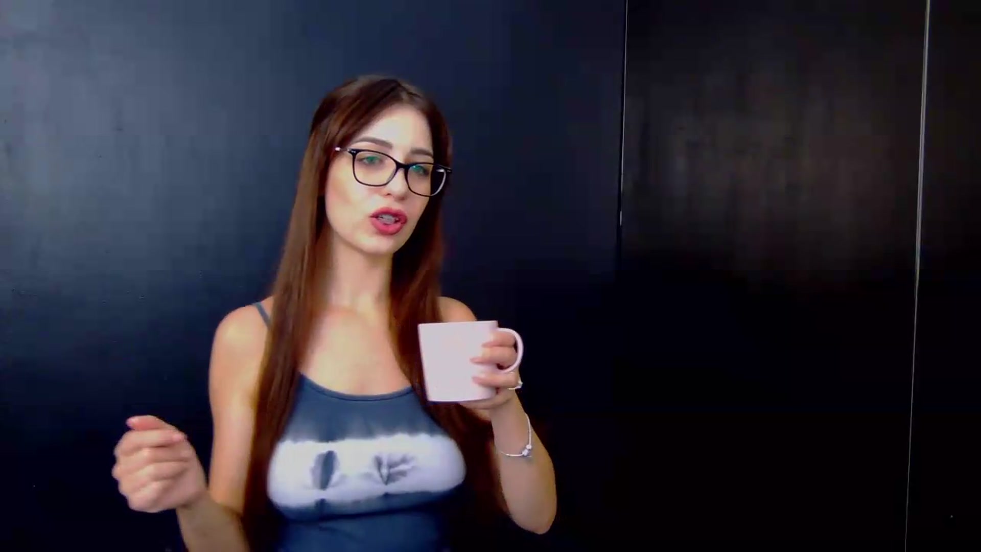Gallery image thumbnail from AliceBlue's myfreecams stream on, 06/22/2026, 12:07 image 18 of 20
