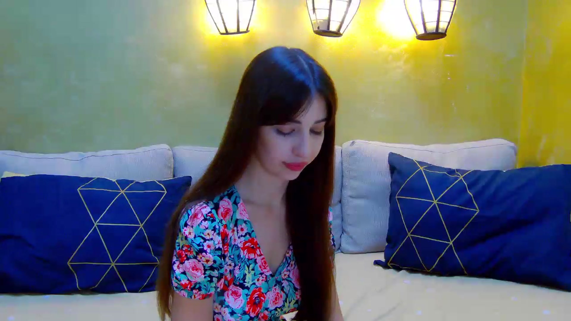 Gallery image thumbnail from AliceBlue's myfreecams stream on, 06/25/2026, 13:42 image 19 of 20