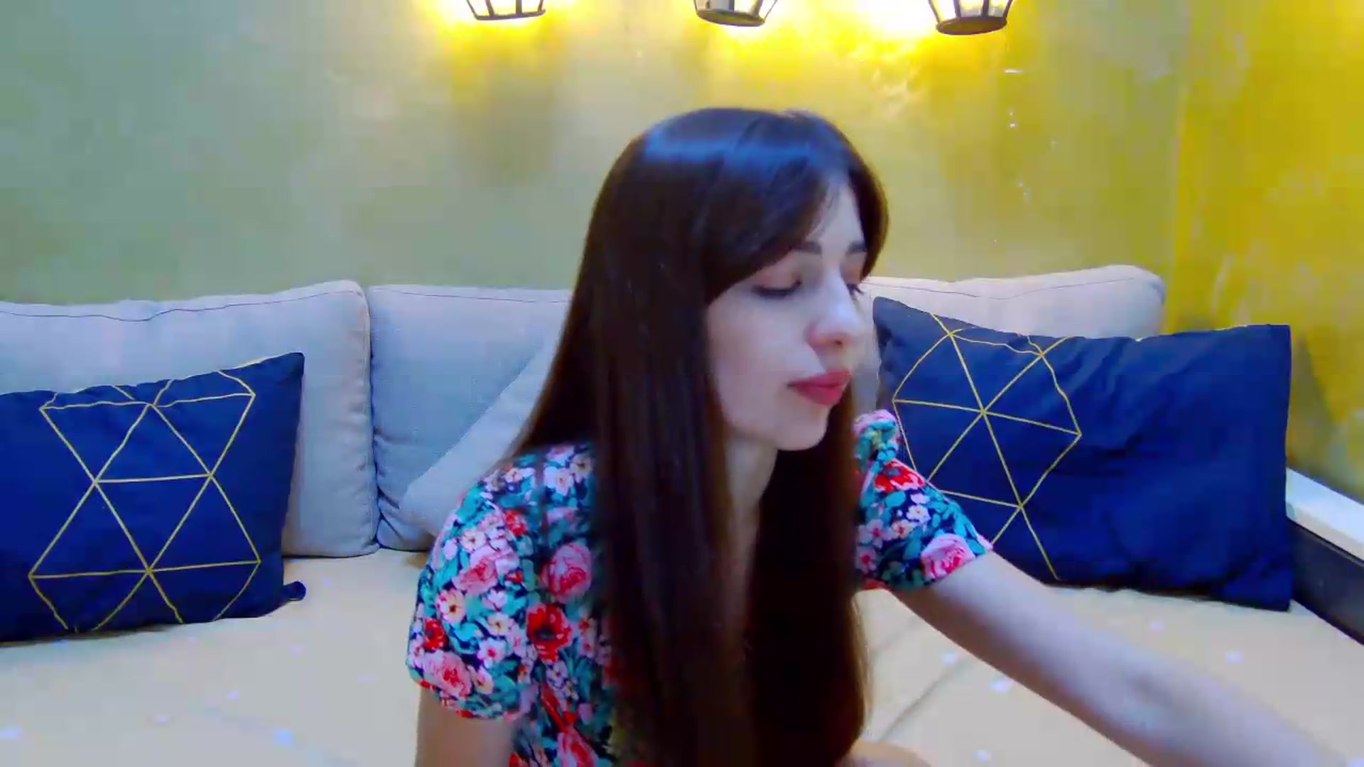 Gallery image thumbnail from AliceBlue's myfreecams stream on, 06/25/2026, 13:42 image 11 of 20