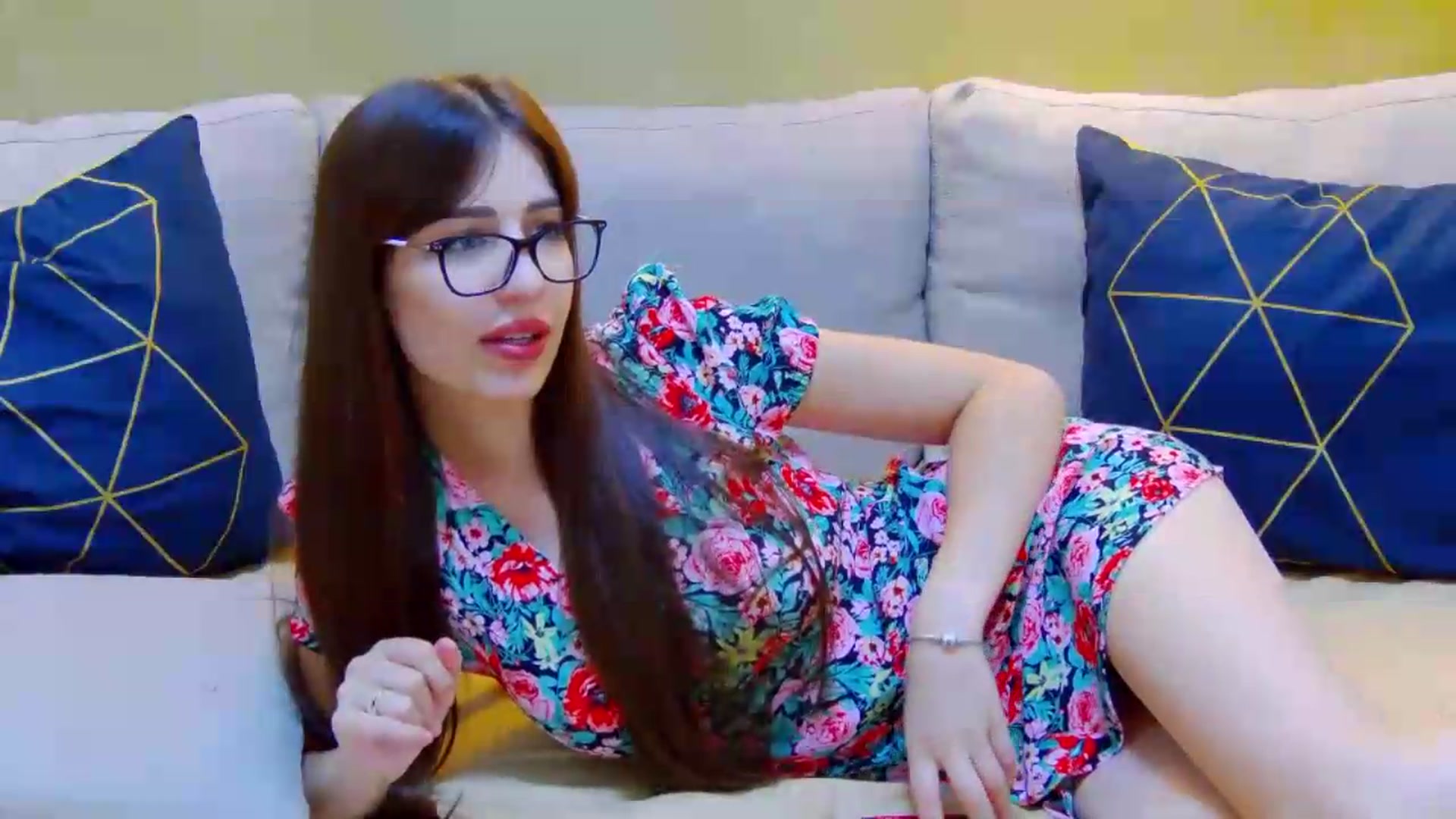 Gallery image thumbnail from AliceBlue's myfreecams stream on, 06/25/2026, 15:26 image 6 of 20