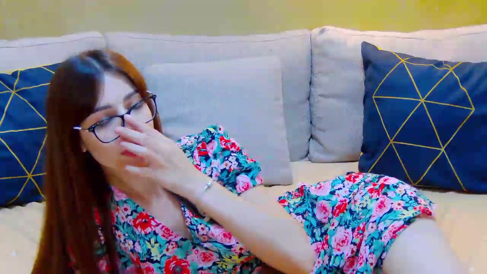Gallery image thumbnail from AliceBlue's myfreecams stream on, 06/25/2026, 15:26 image 5 of 20