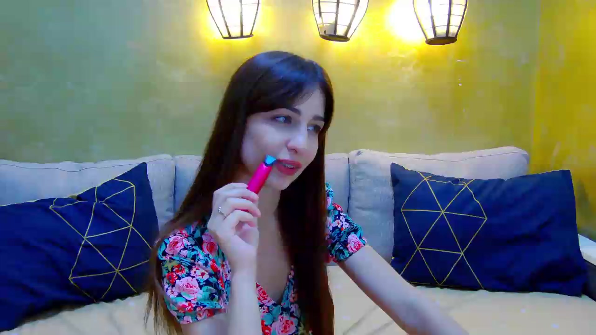 Gallery image thumbnail from AliceBlue's myfreecams stream on, 06/25/2026, 15:26 image 18 of 20
