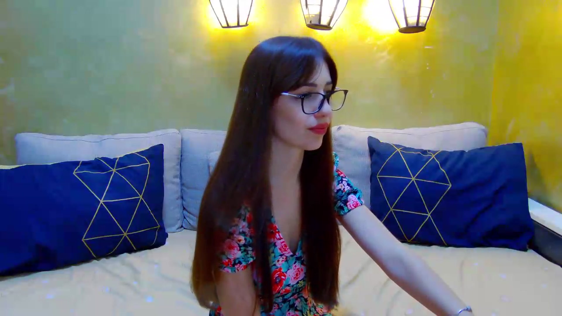 Gallery image thumbnail from AliceBlue's myfreecams stream on, 06/25/2026, 15:26 image 3 of 20