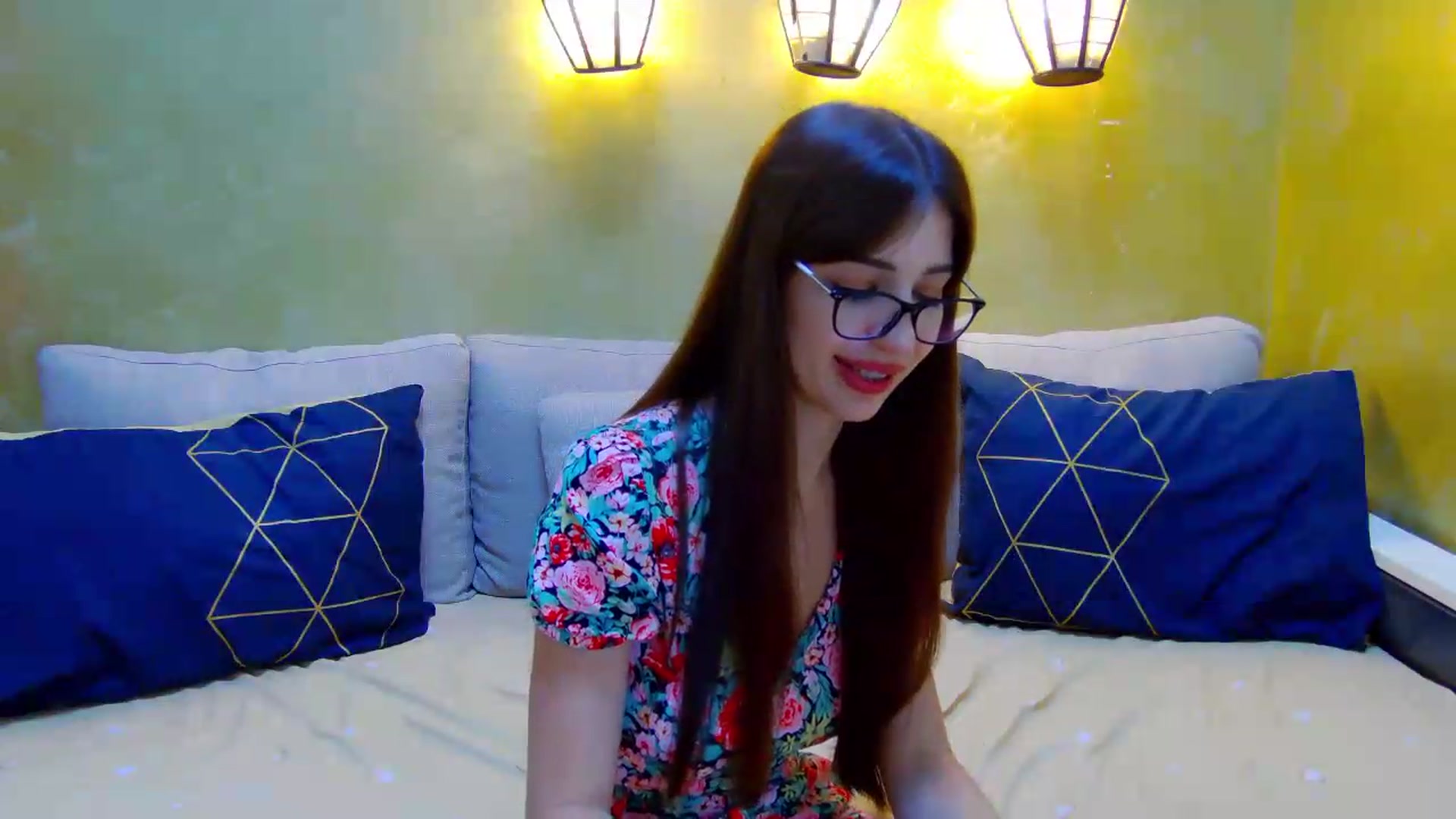 Gallery image thumbnail from AliceBlue's myfreecams stream on, 06/25/2026, 15:26 image 4 of 20