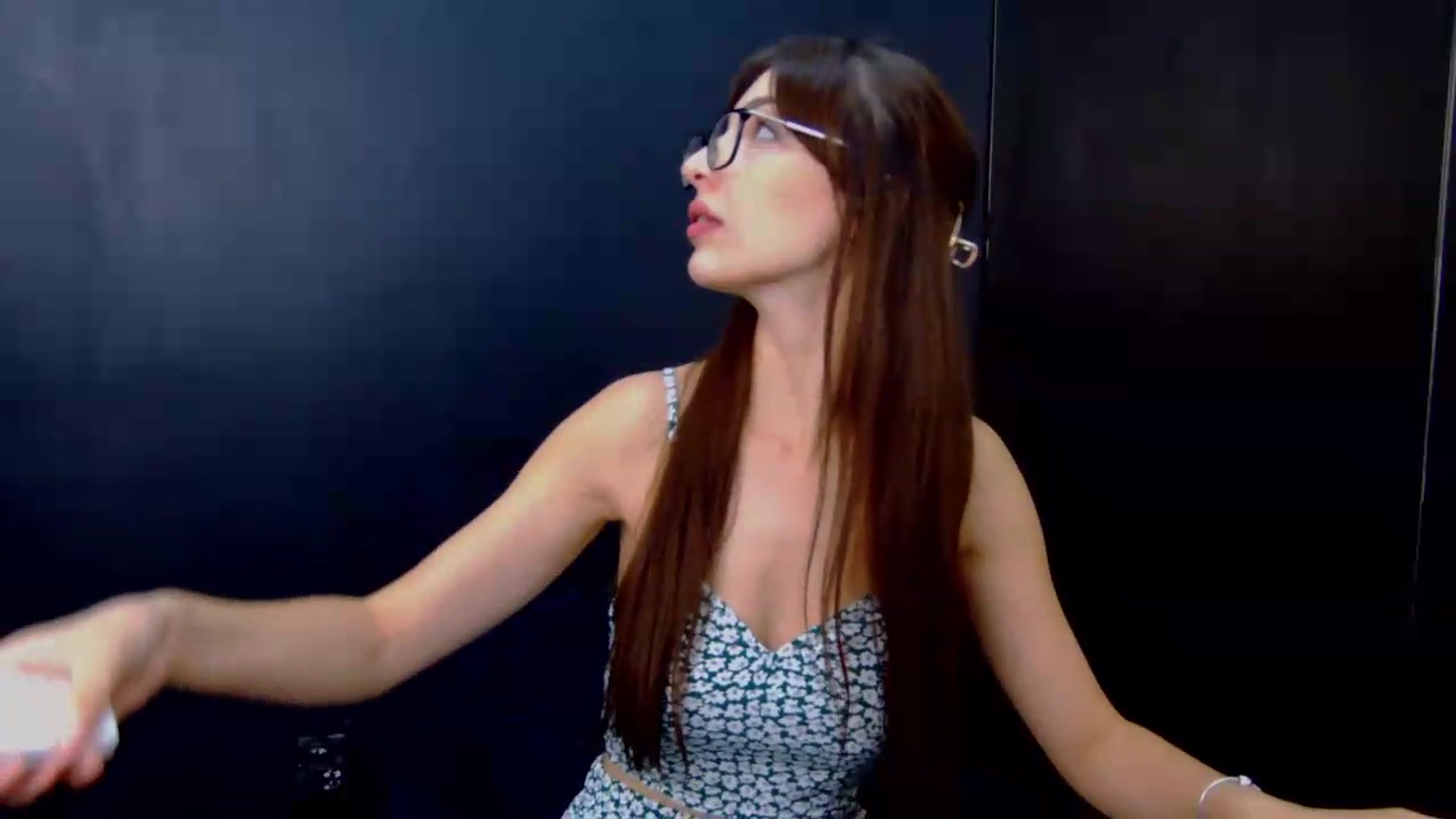 Gallery image thumbnail from AliceBlue's myfreecams stream on, 06/26/2026, 14:06 image 11 of 20