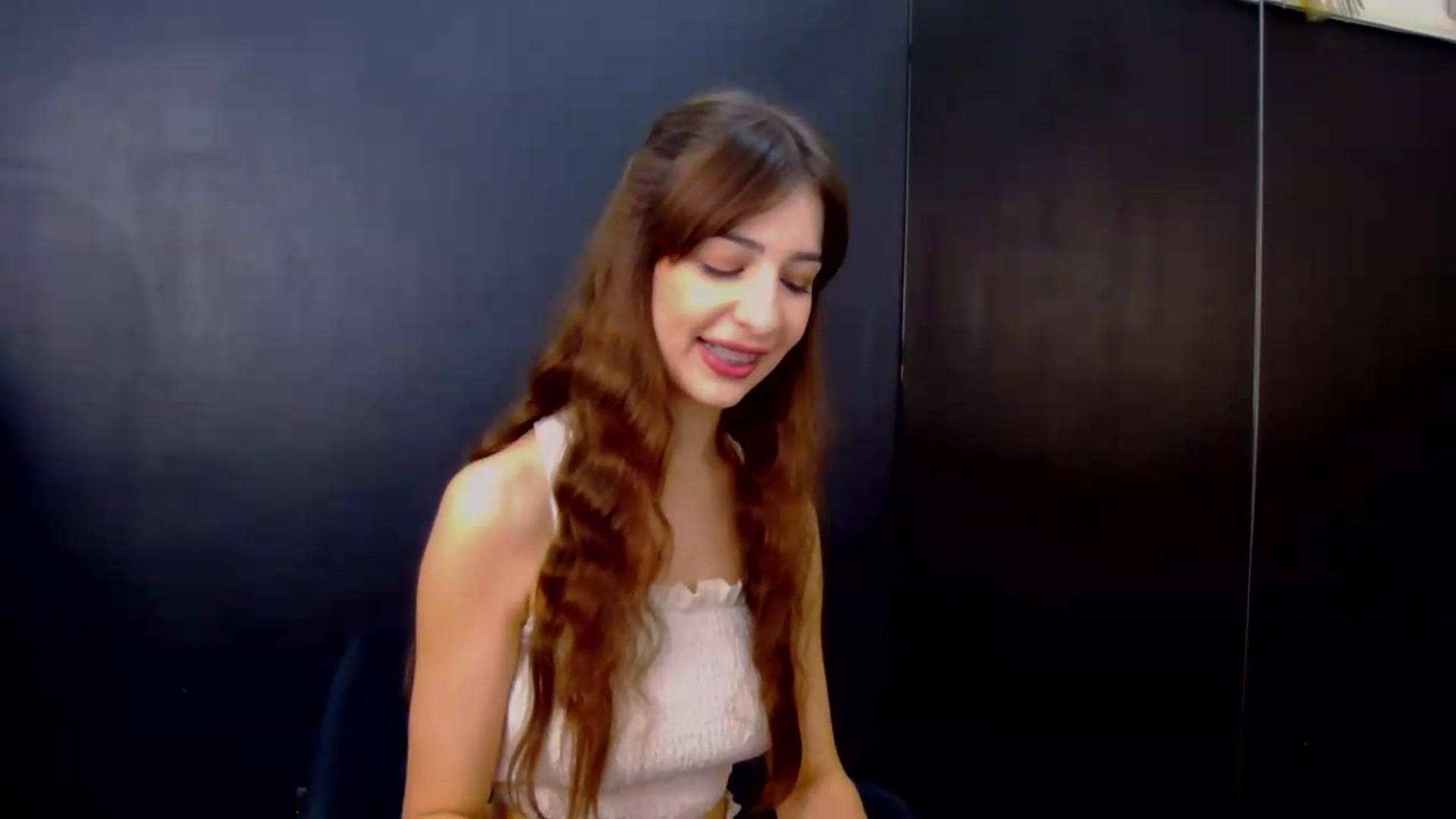 Gallery image thumbnail from AliceBlue's myfreecams stream on, 06/28/2026, 14:20 image 2 of 20