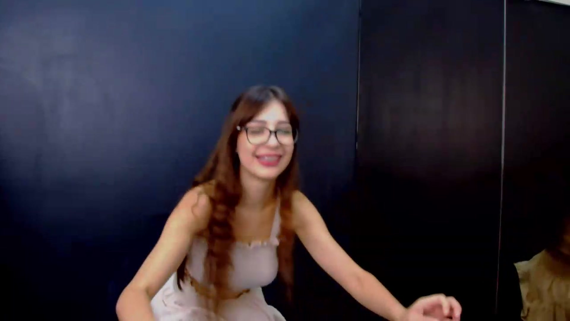 Gallery image thumbnail from AliceBlue's myfreecams stream on, 06/28/2026, 14:20 image 3 of 20