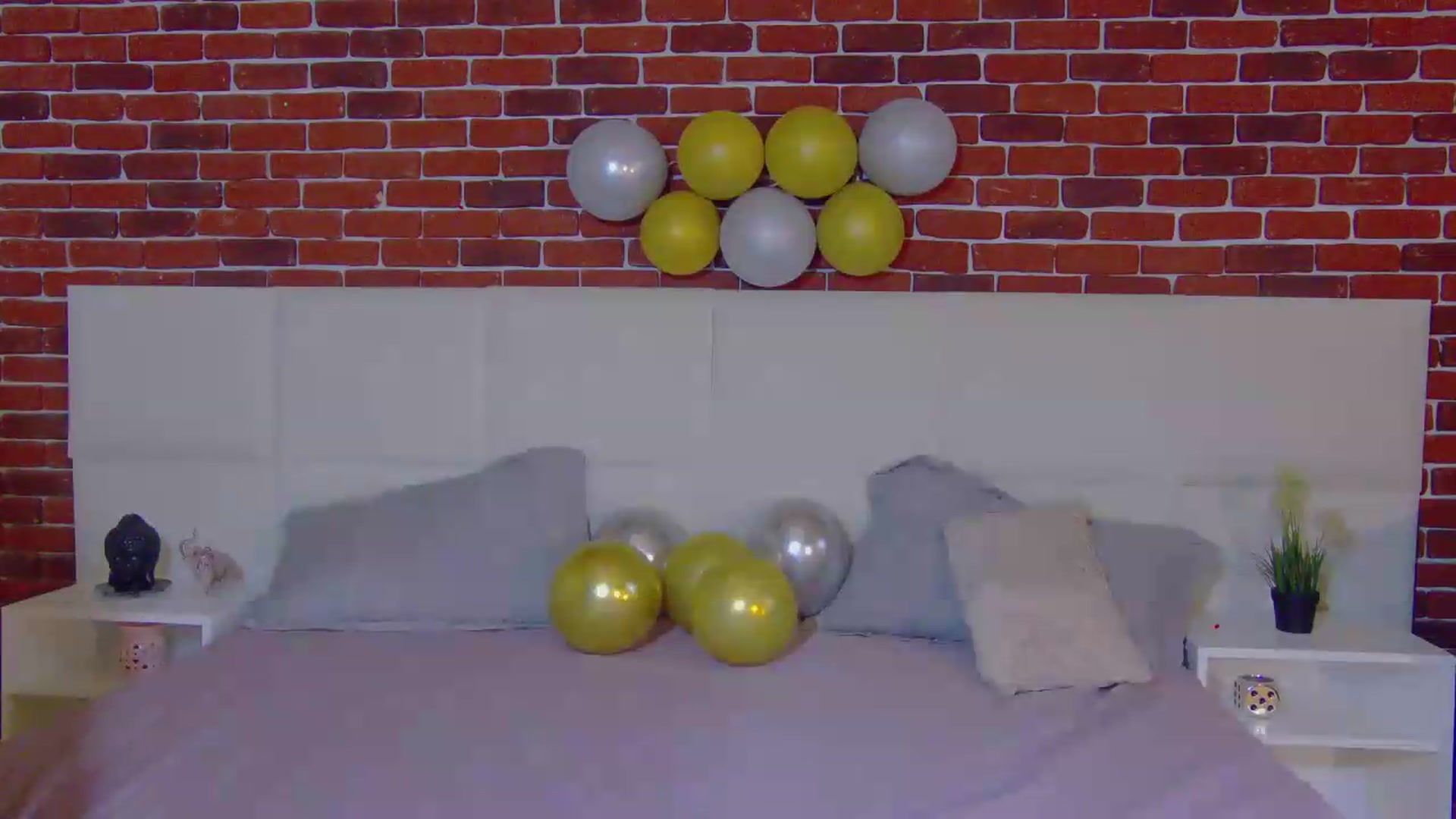 Gallery image thumbnail from AliceBlue's myfreecams stream on, 07/11/2026, 12:57 image 11 of 20