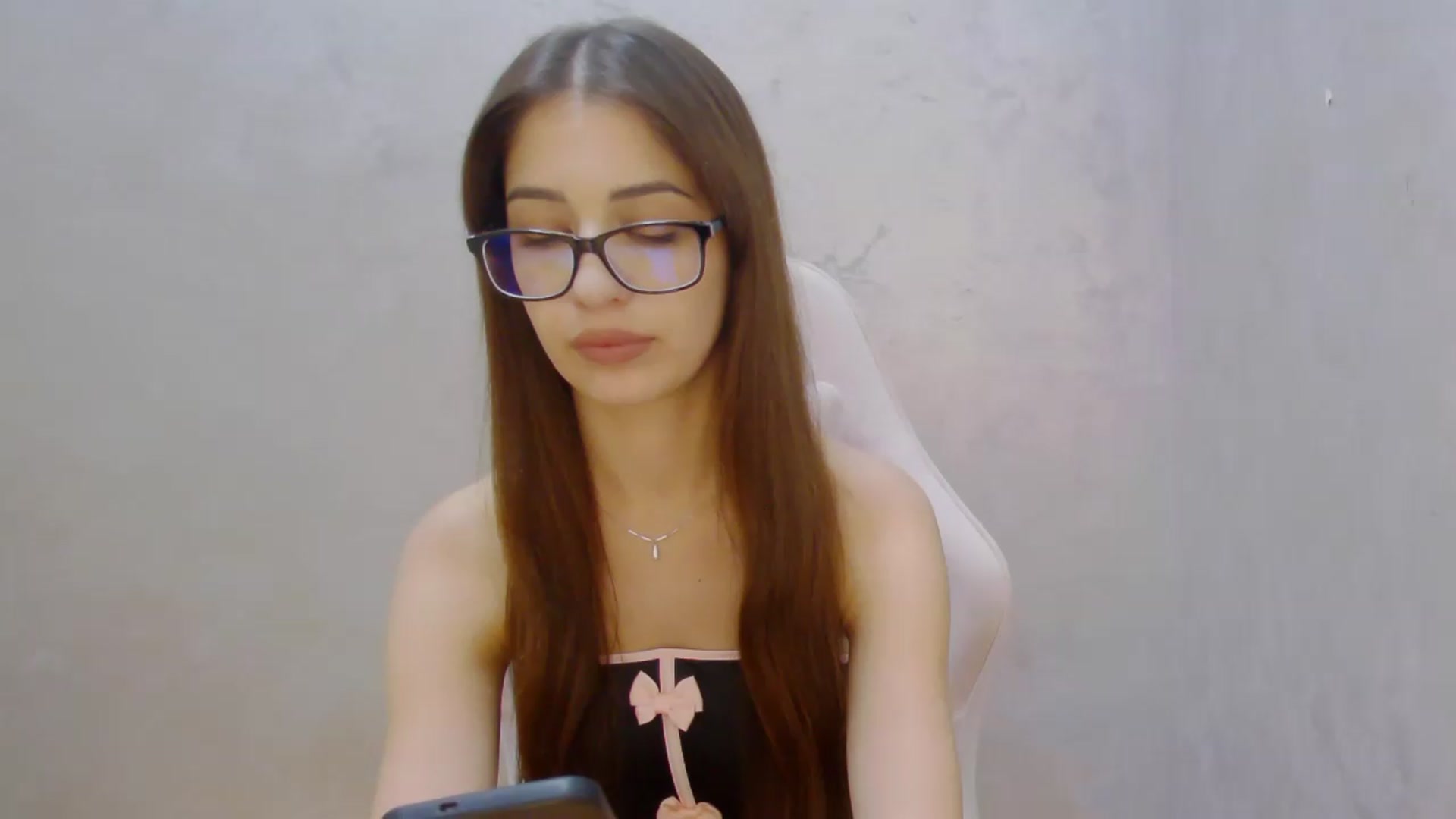 Gallery image thumbnail from AliceBlue's myfreecams stream on, 08/03/2026, 17:11 image 4 of 20