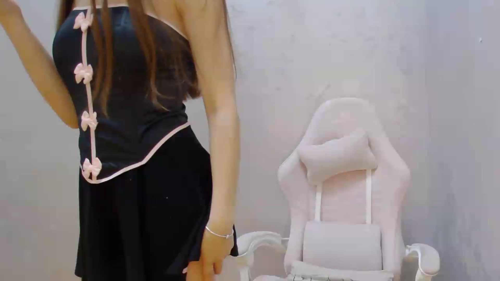 Gallery image thumbnail from AliceBlue's myfreecams stream on, 08/03/2026, 17:11 image 18 of 20