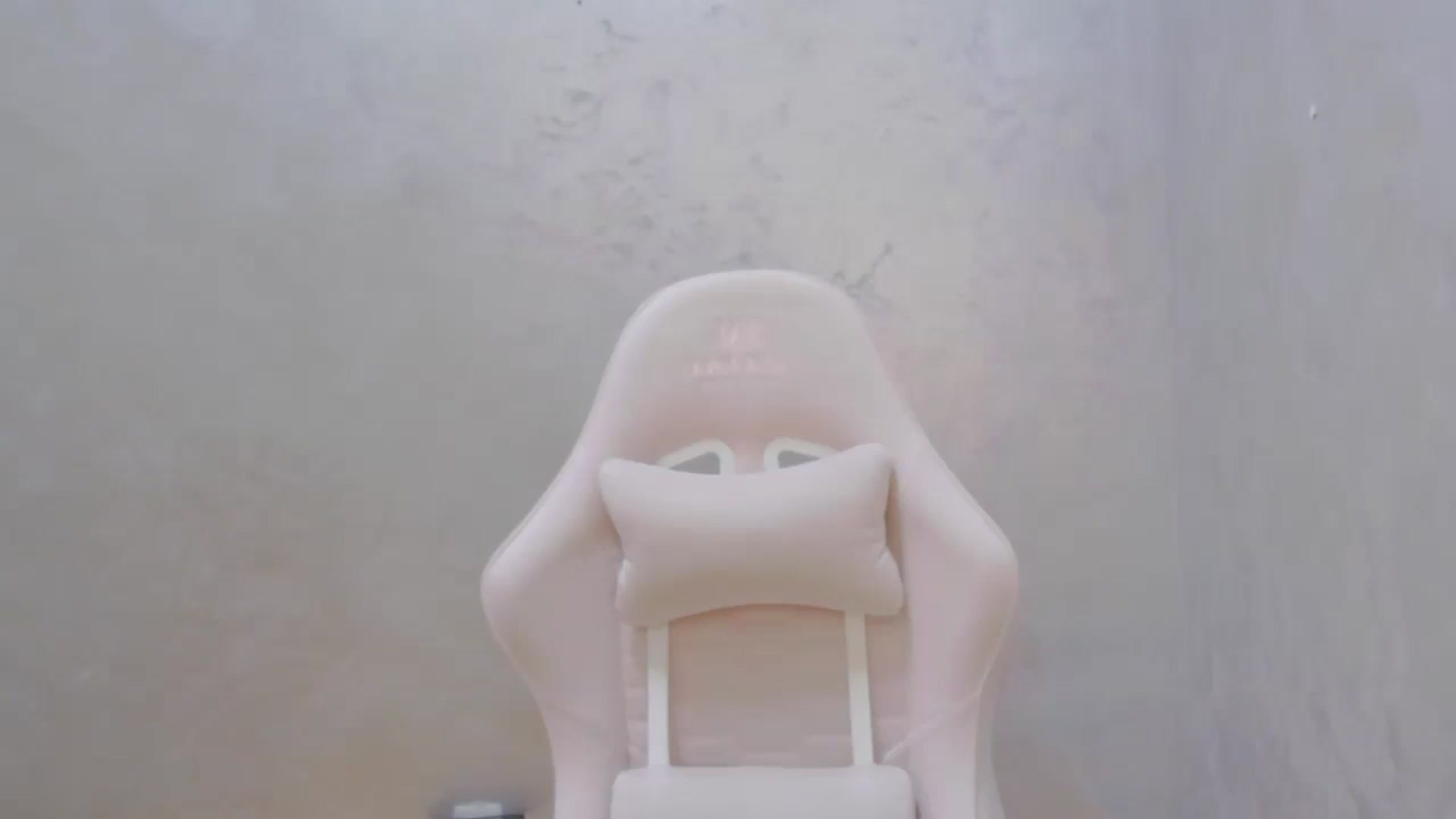 Gallery image thumbnail from AliceBlue's myfreecams stream on, 08/04/2026, 12:48 image 18 of 20