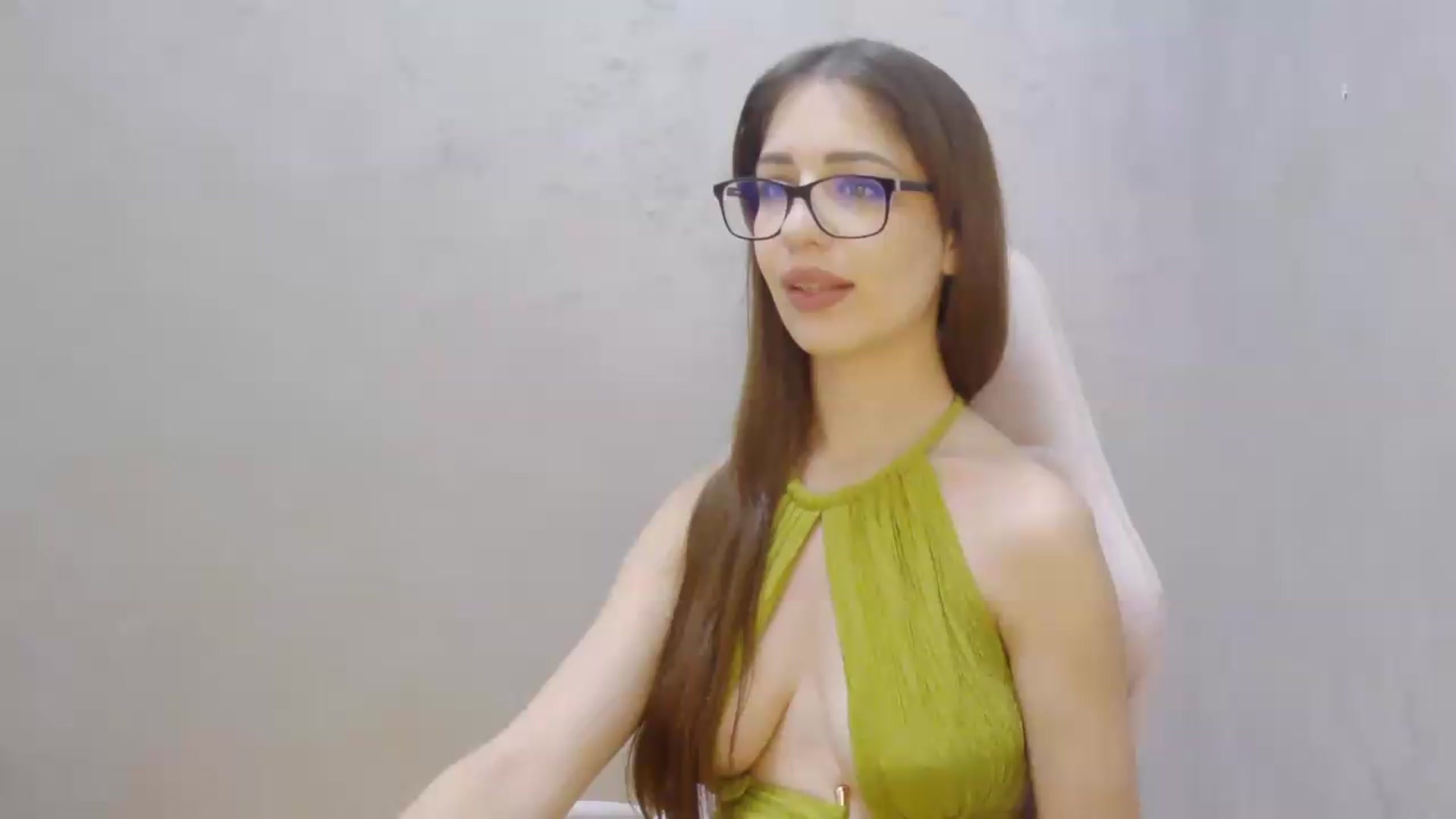 Gallery image thumbnail from AliceBlue's myfreecams stream on, 08/05/2026, 10:36 image 17 of 20
