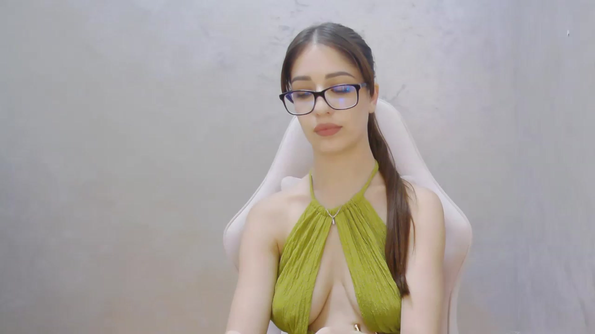 Gallery image thumbnail from AliceBlue's myfreecams stream on, 08/05/2026, 13:32 image 18 of 20