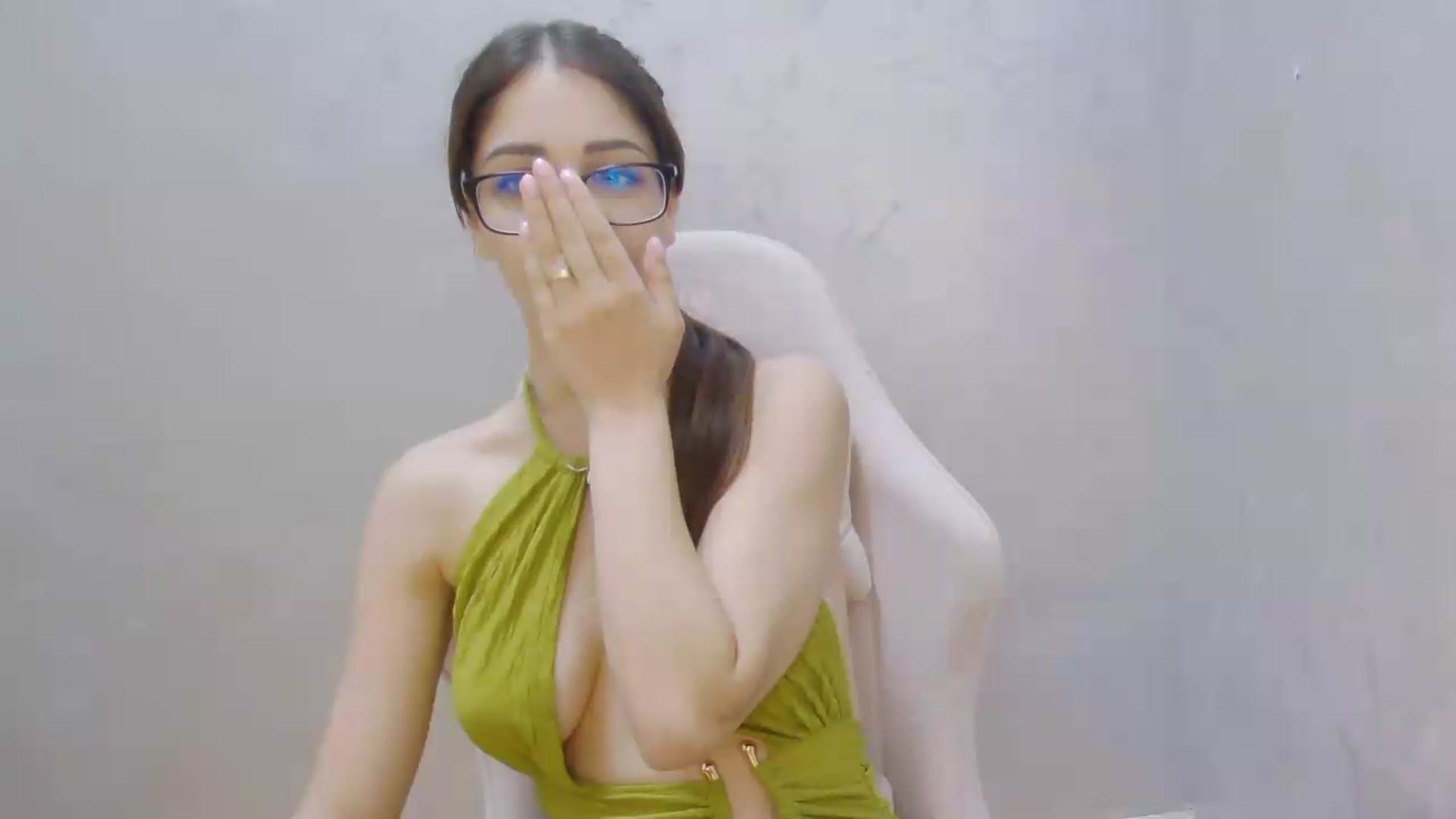 Gallery image thumbnail from AliceBlue's myfreecams stream on, 08/05/2026, 15:41 image 10 of 20