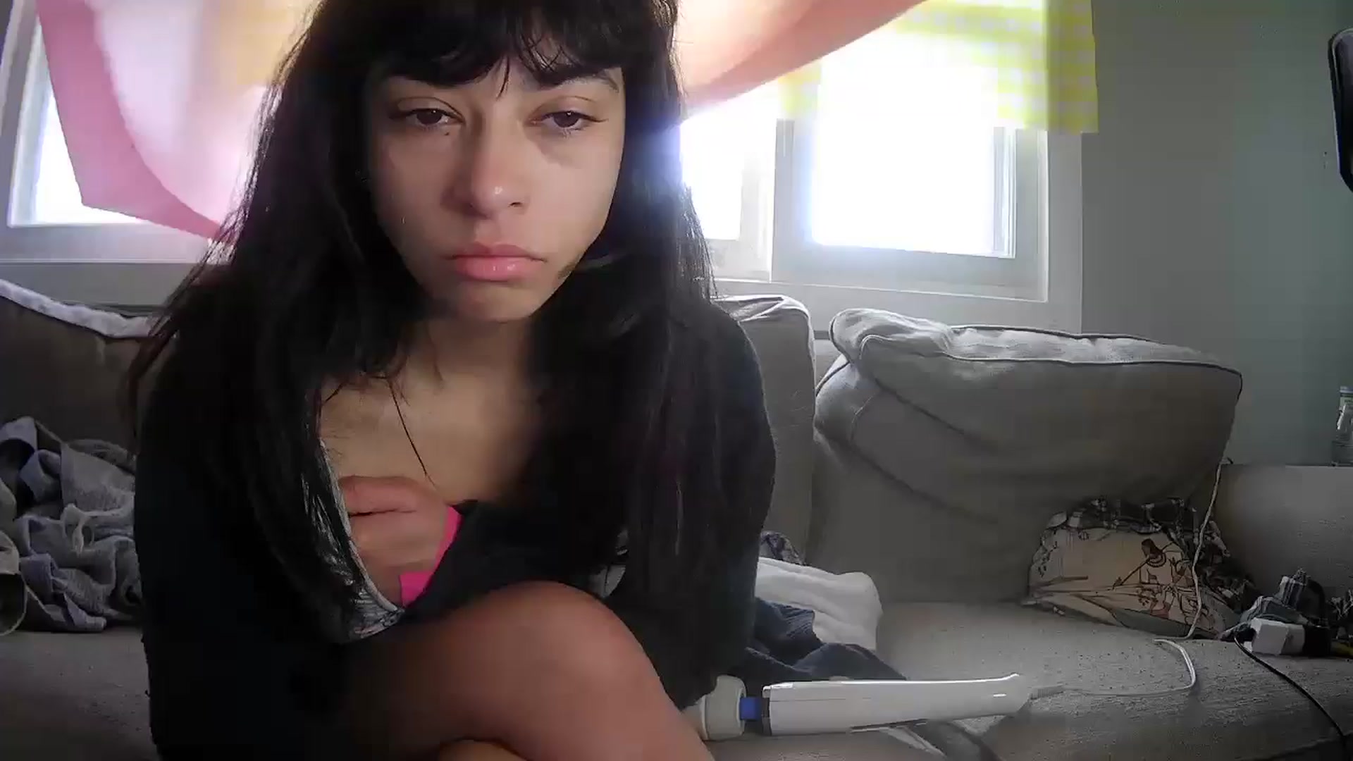 Gallery image thumbnail from AliceEllis's myfreecams stream on, 05/20/2025, 17:12 image 15 of 20