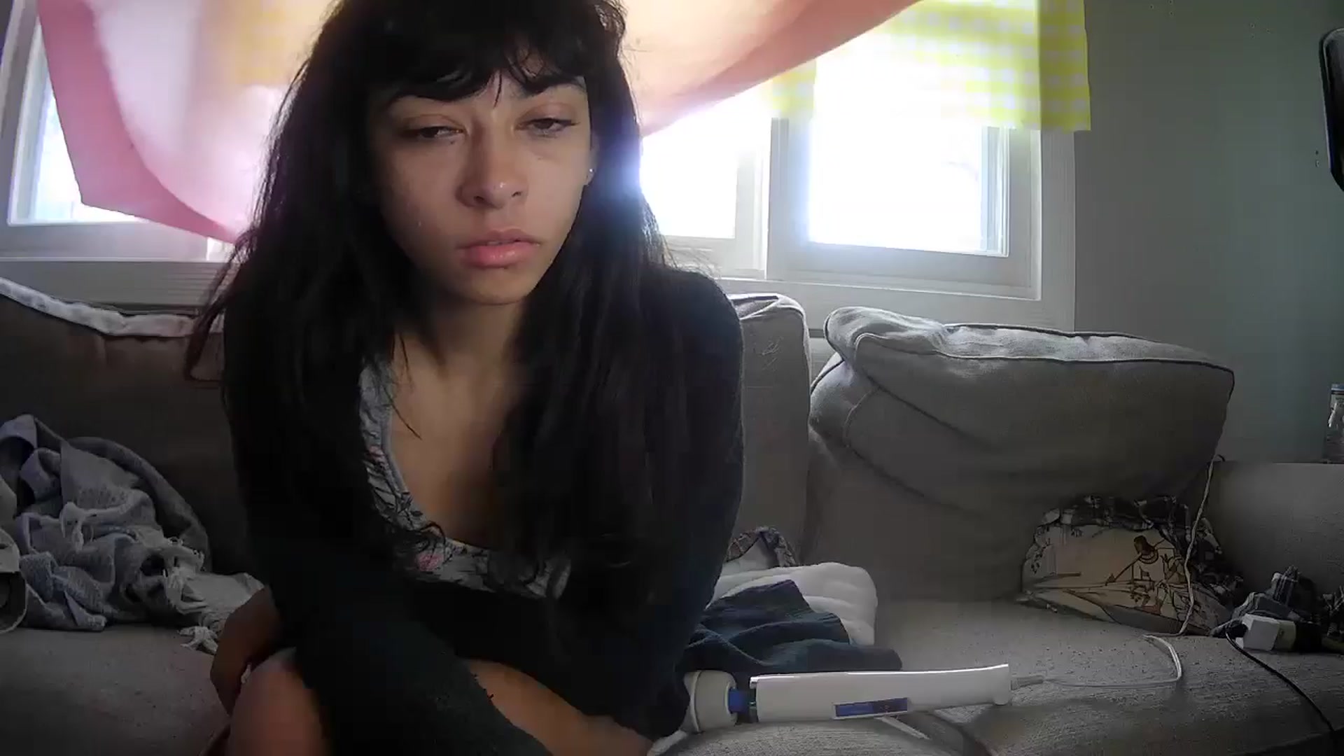 Gallery image thumbnail from AliceEllis's myfreecams stream on, 05/20/2025, 17:12 image 18 of 20
