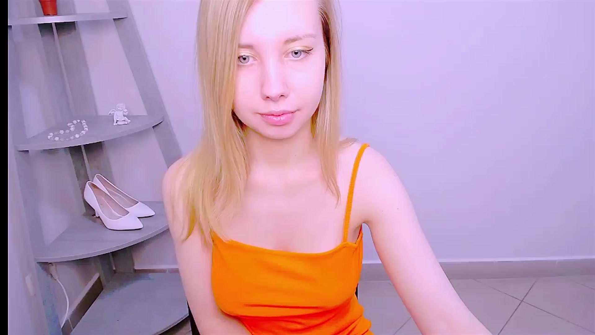 Gallery image thumbnail from AliceFire_'s myfreecams stream on, 08/22/2024, 09:22 image 4 of 20