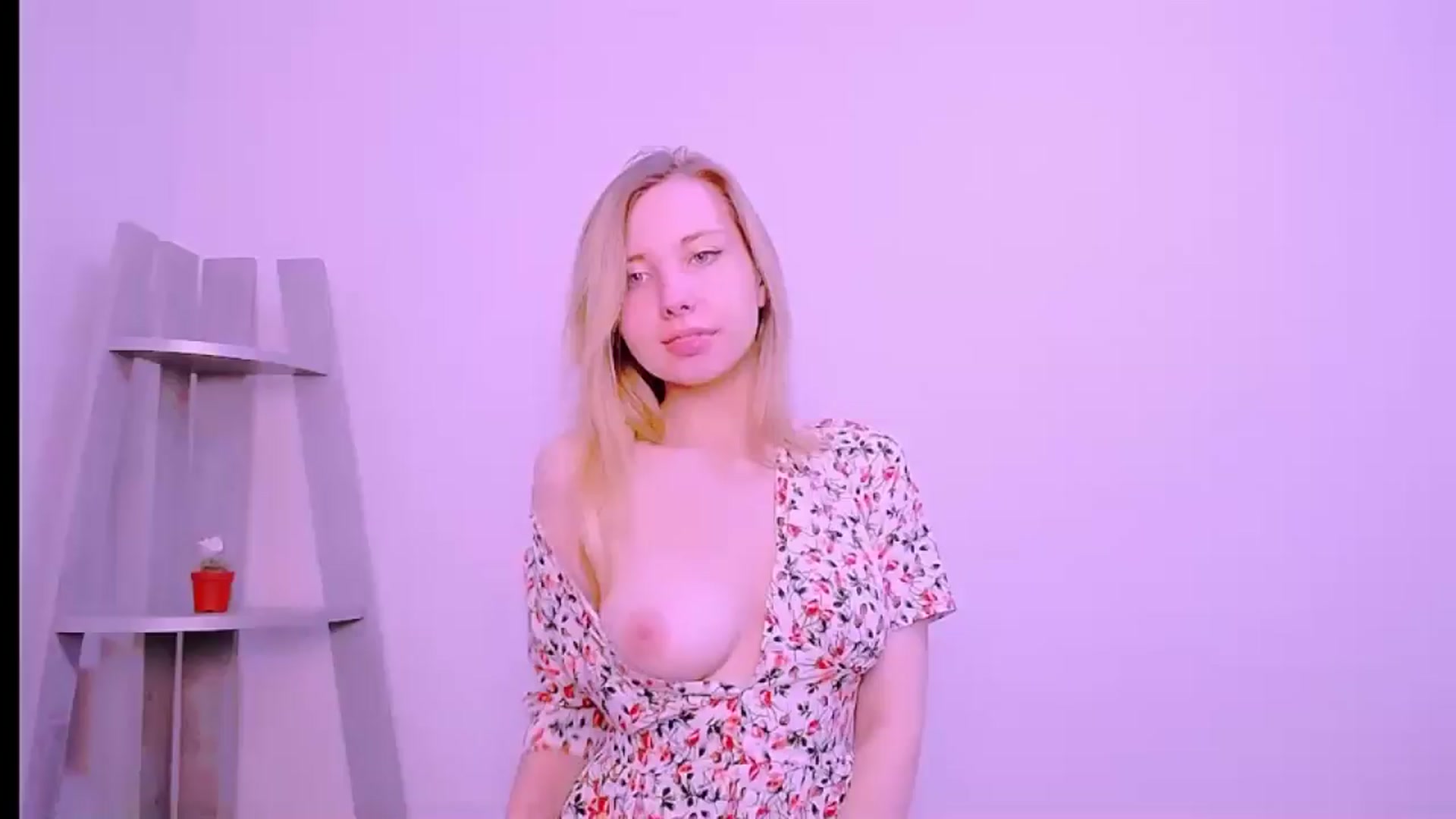 Gallery image thumbnail from AliceFire_'s myfreecams stream on, 08/27/2024, 07:52 image 13 of 20
