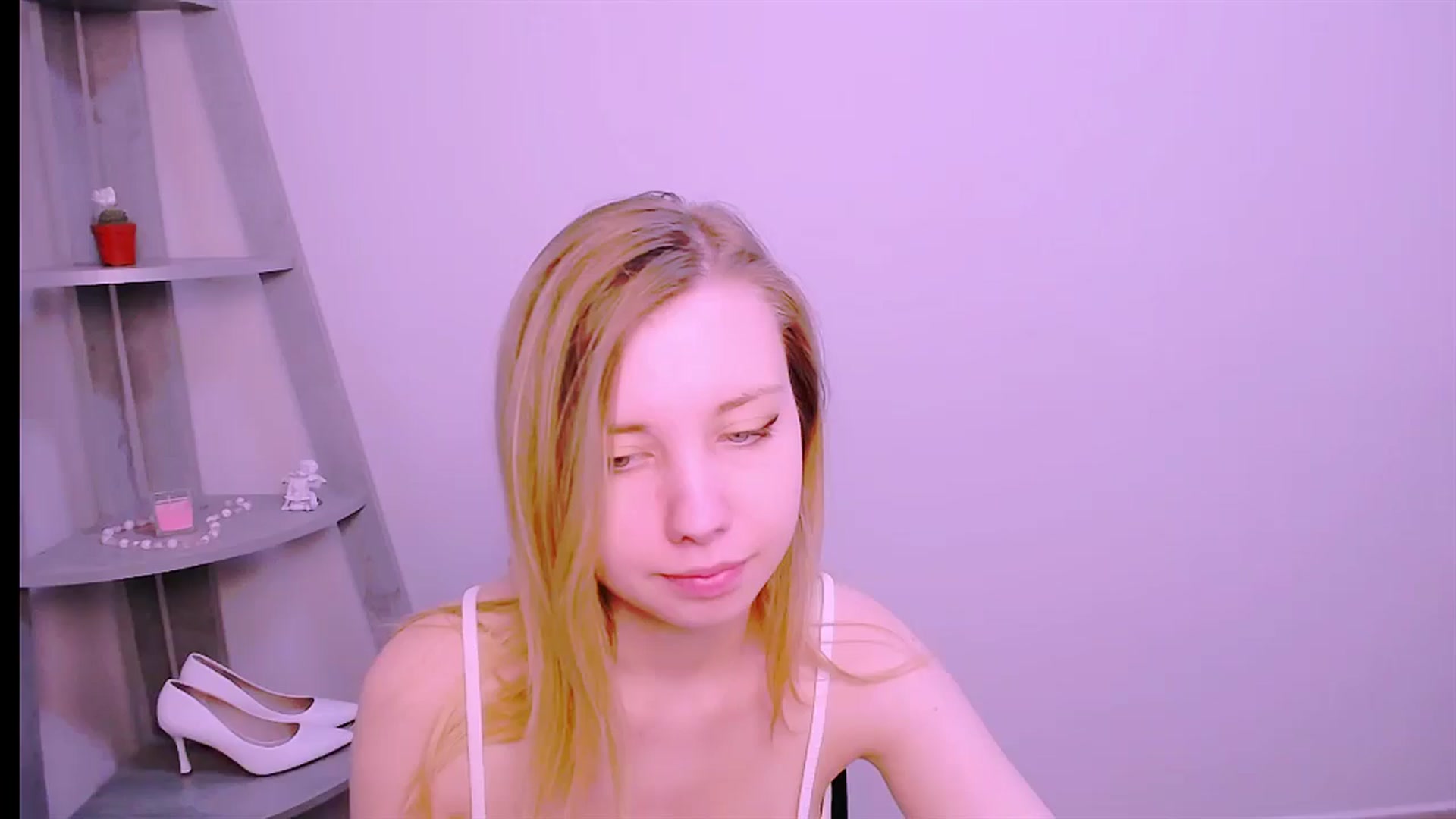 Gallery image thumbnail from AliceFire_'s myfreecams stream on, 08/31/2024, 09:47 image 1 of 20